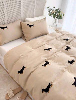Embroidered Duvet Set - 240 x 260cm (Super King) Embroidered Duvet Set - 240 x 260cm (Super King)