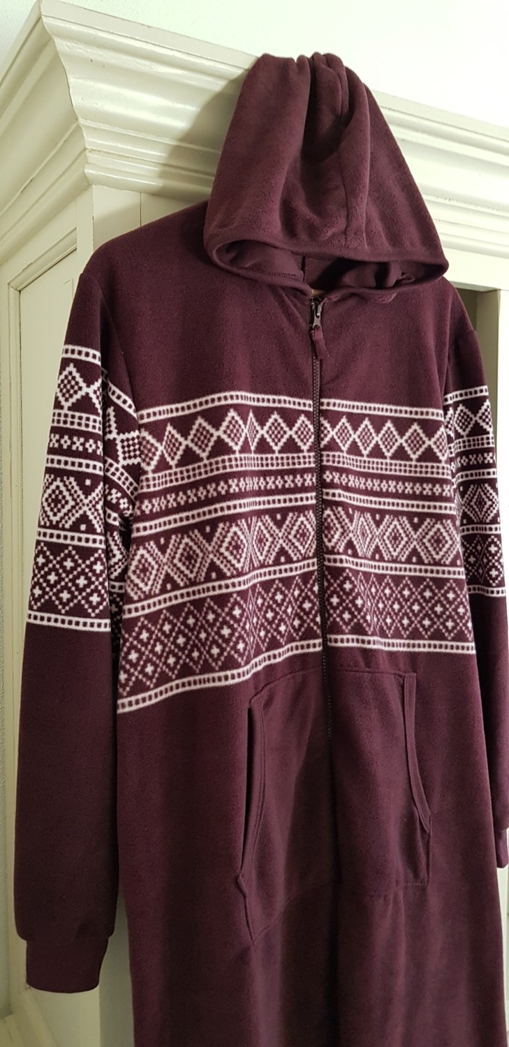 Onesie, Jumpsuit  &quot;Aztec&quot; Bordeaux rood of Blauw hooded, Maat: Bordeaux M-L (geschikt voor lengte +/- 1.85-1.90 mtr, taille 112 cm, heup 122 cm)