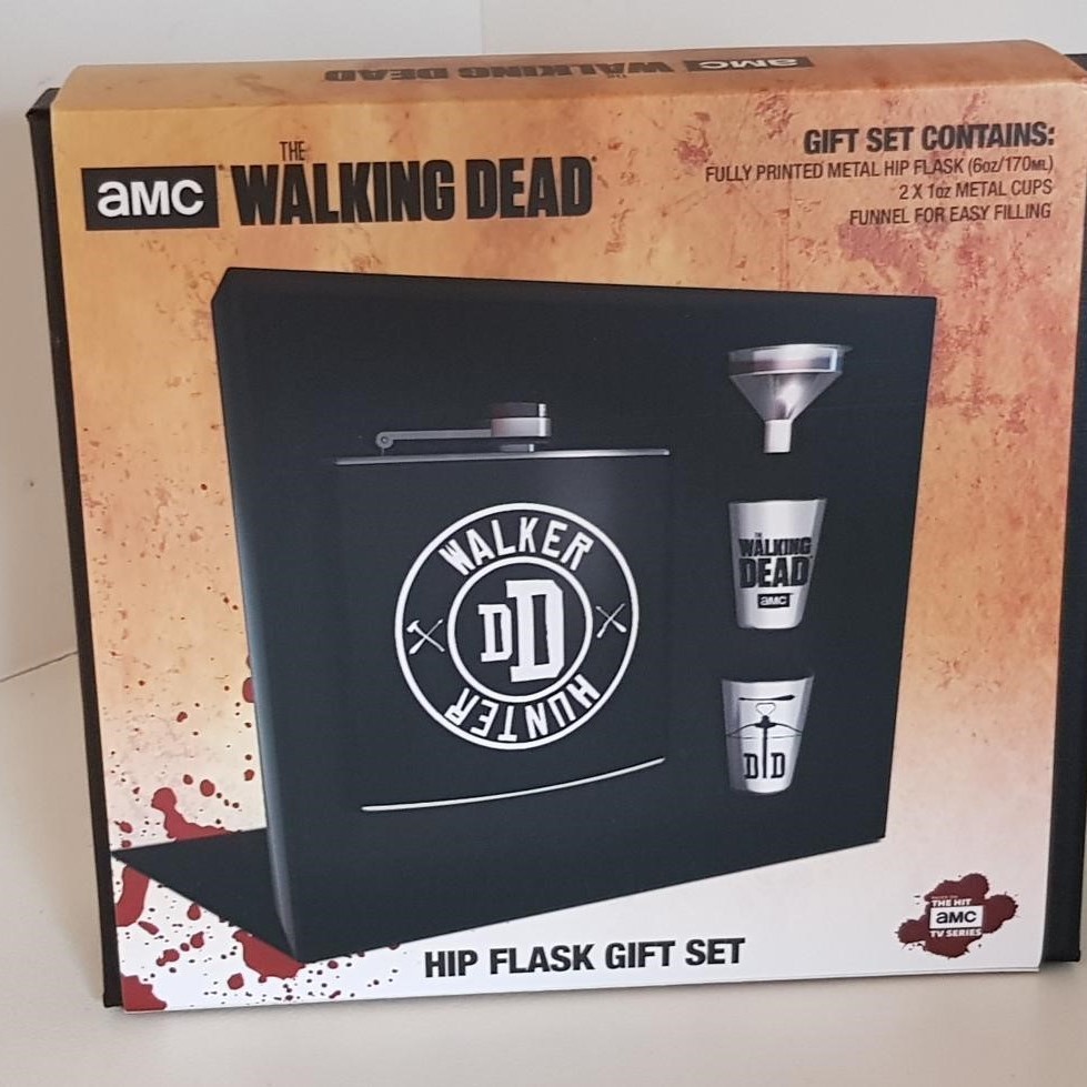 Walking Dead  &quot;Walker Hunter&quot; Hip Flask Set