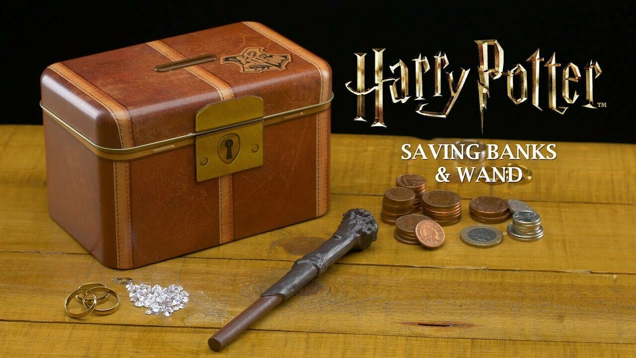 Harry Potter Hogwarts &quot;The Trunk&quot; Coin Bank