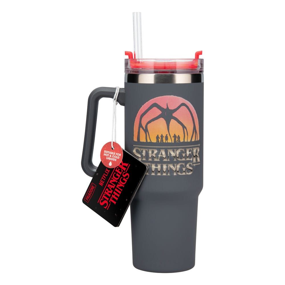 Stranger Things 5 Drinking cup with straw 900 ml