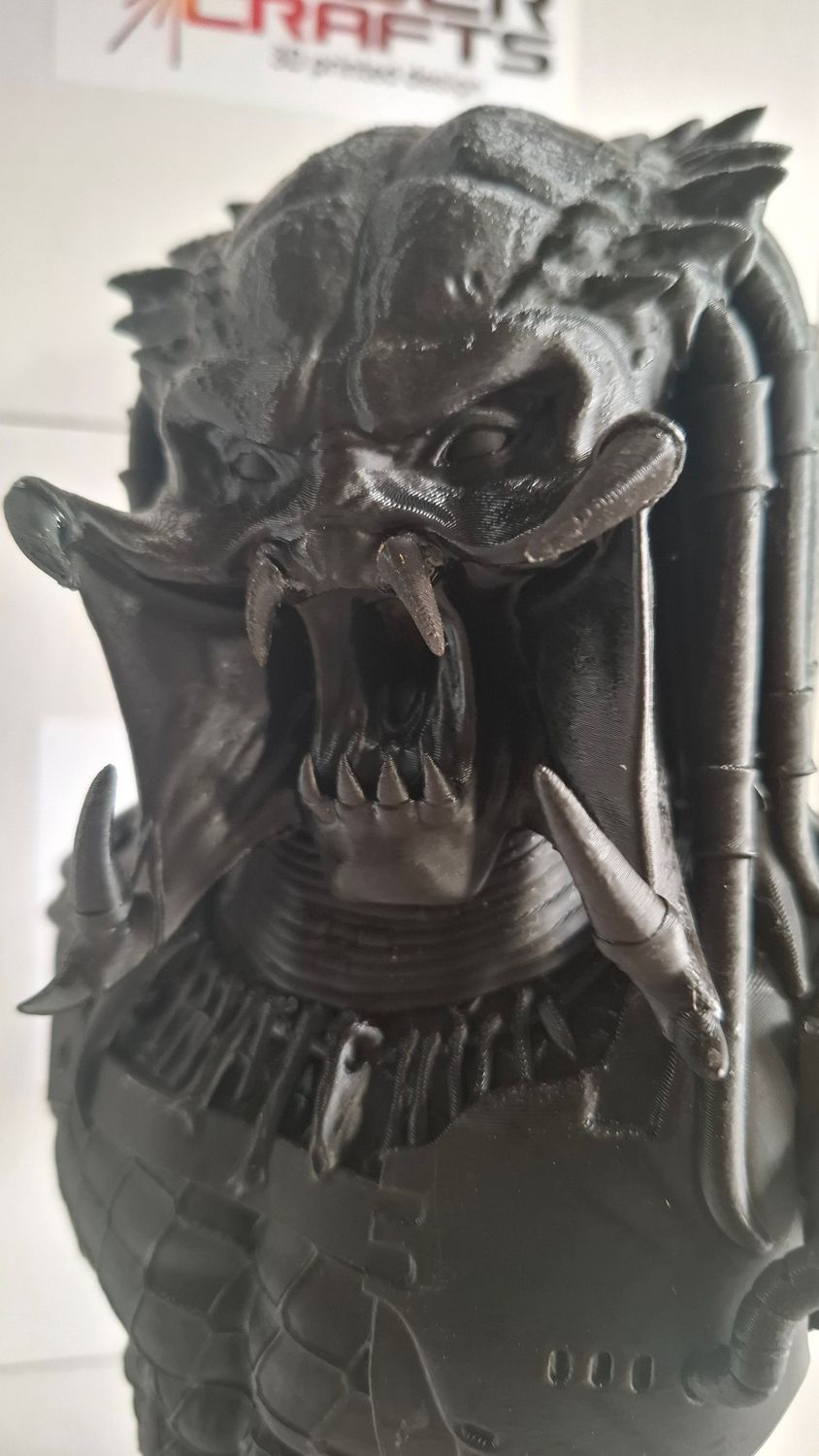 Buste Predator