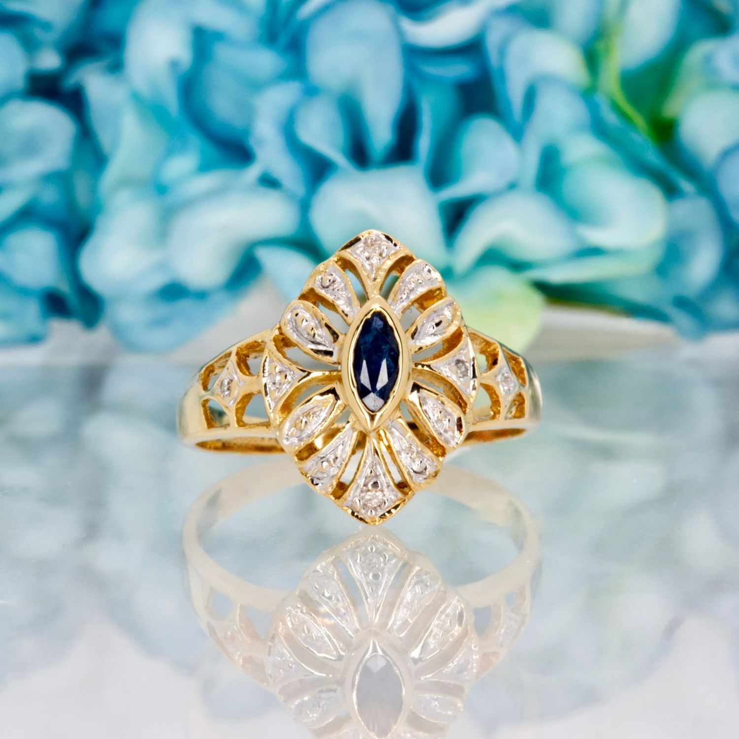 18ct Yellow Gold Marquise Cut Sapphire & Diamond Cluster Ring