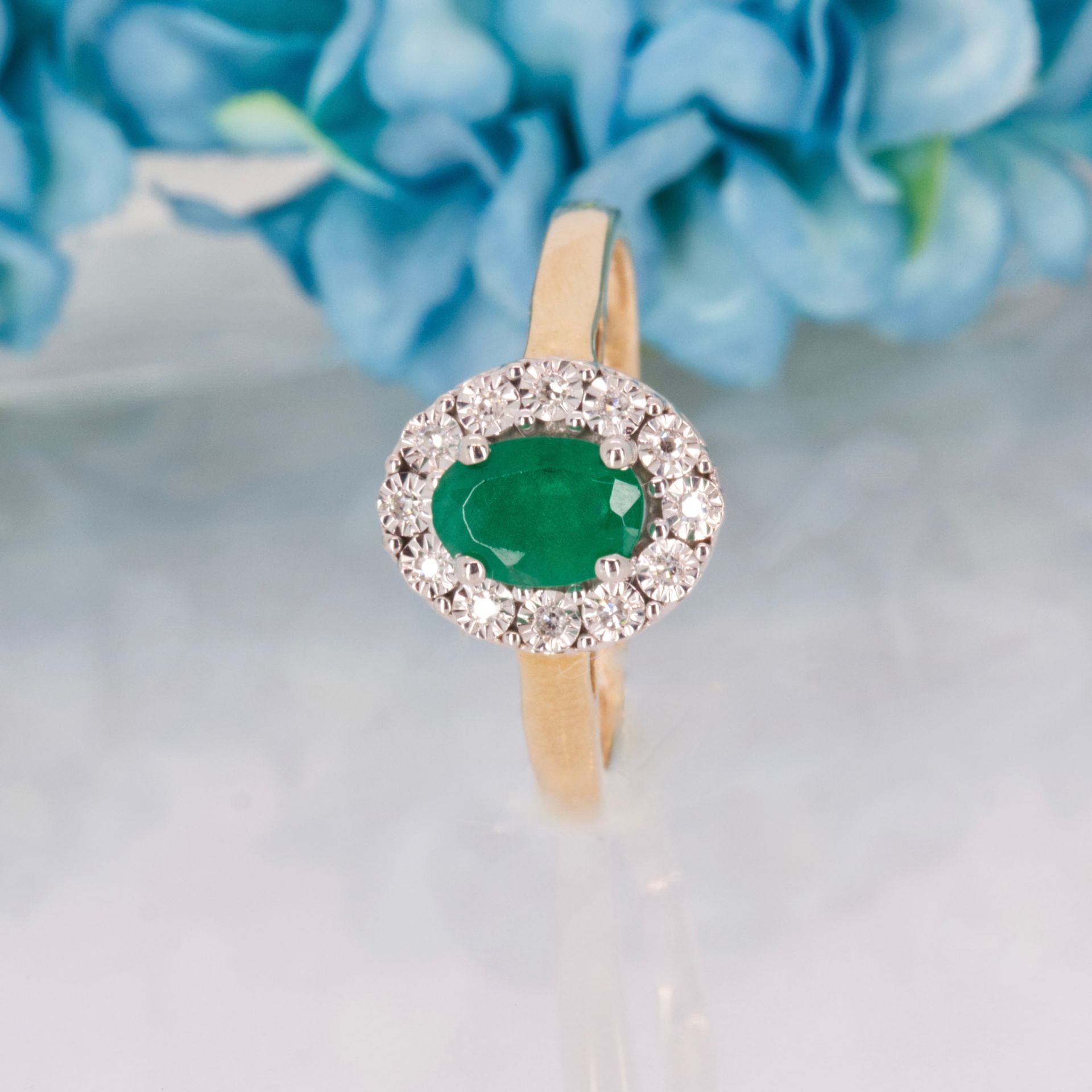 9ct Yellow Gold Oval Cut Emerald & Round Brilliant Cut Diamond Halo Cluster Ring