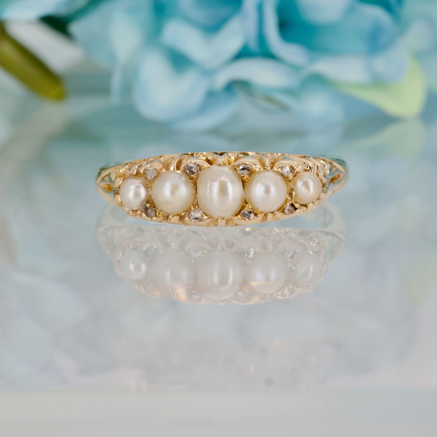 18ct Yellow Gold Pearl Five Stone Ring