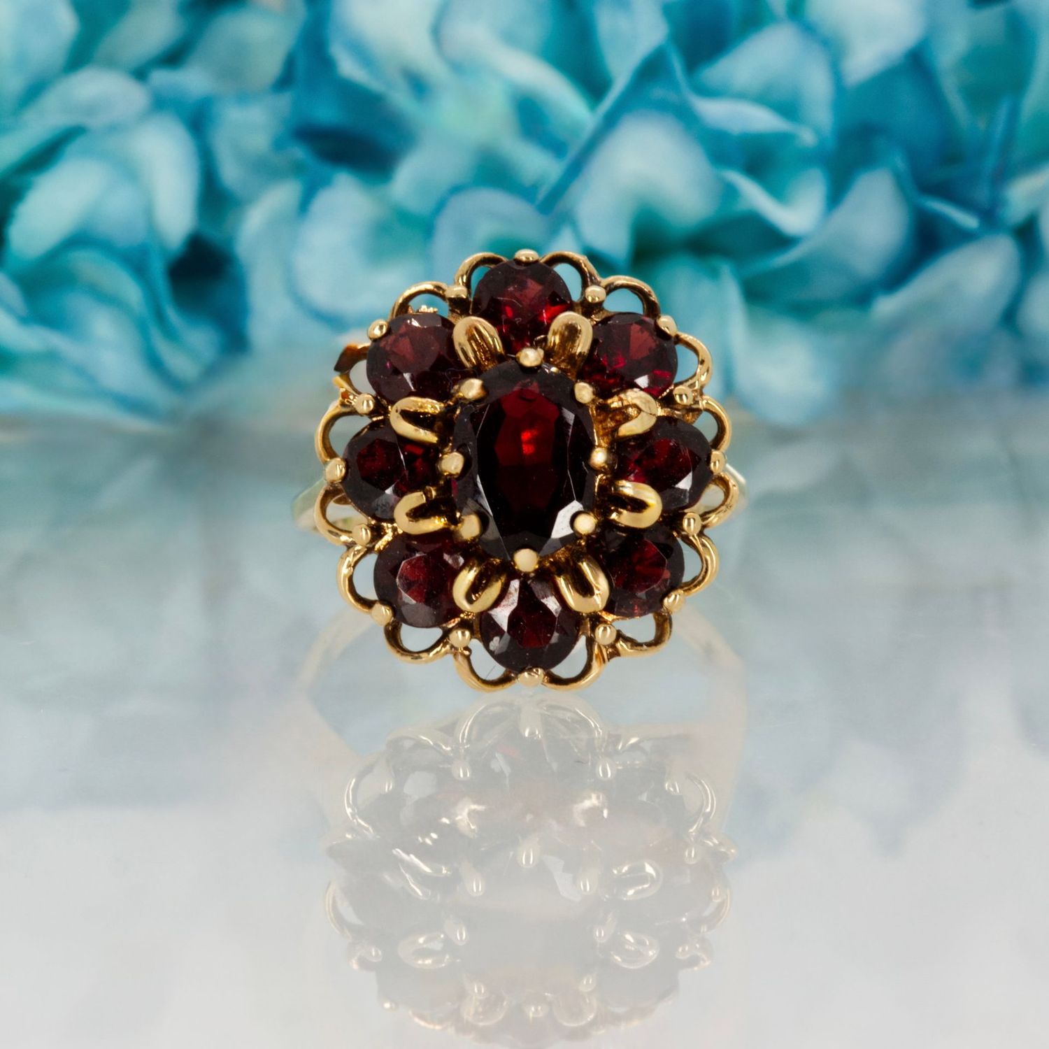 9ct Yellow Gold Oval & Round Cut Garnet Cluster Ring