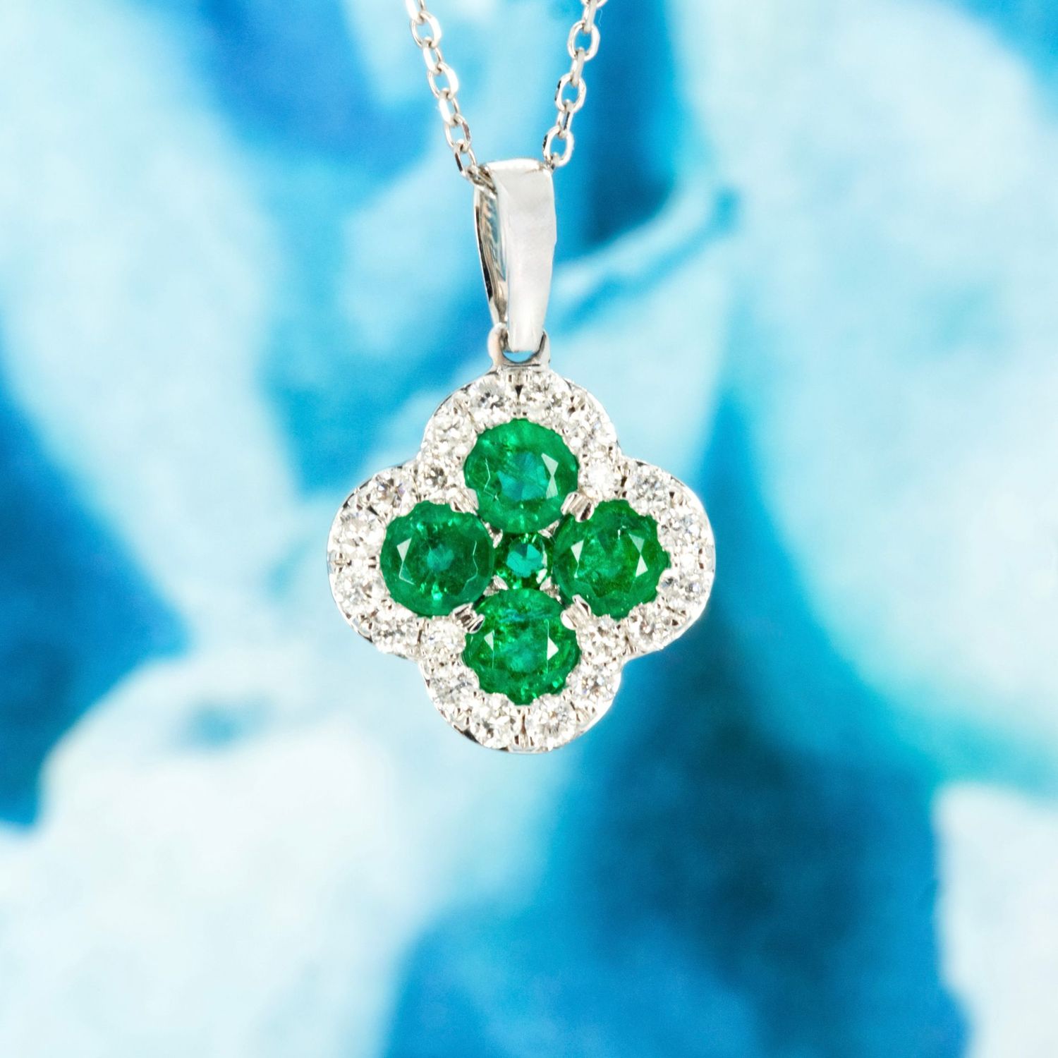 18ct White Gold Emerald & Diamond Clover Shaped Cluster Pendant & Chain