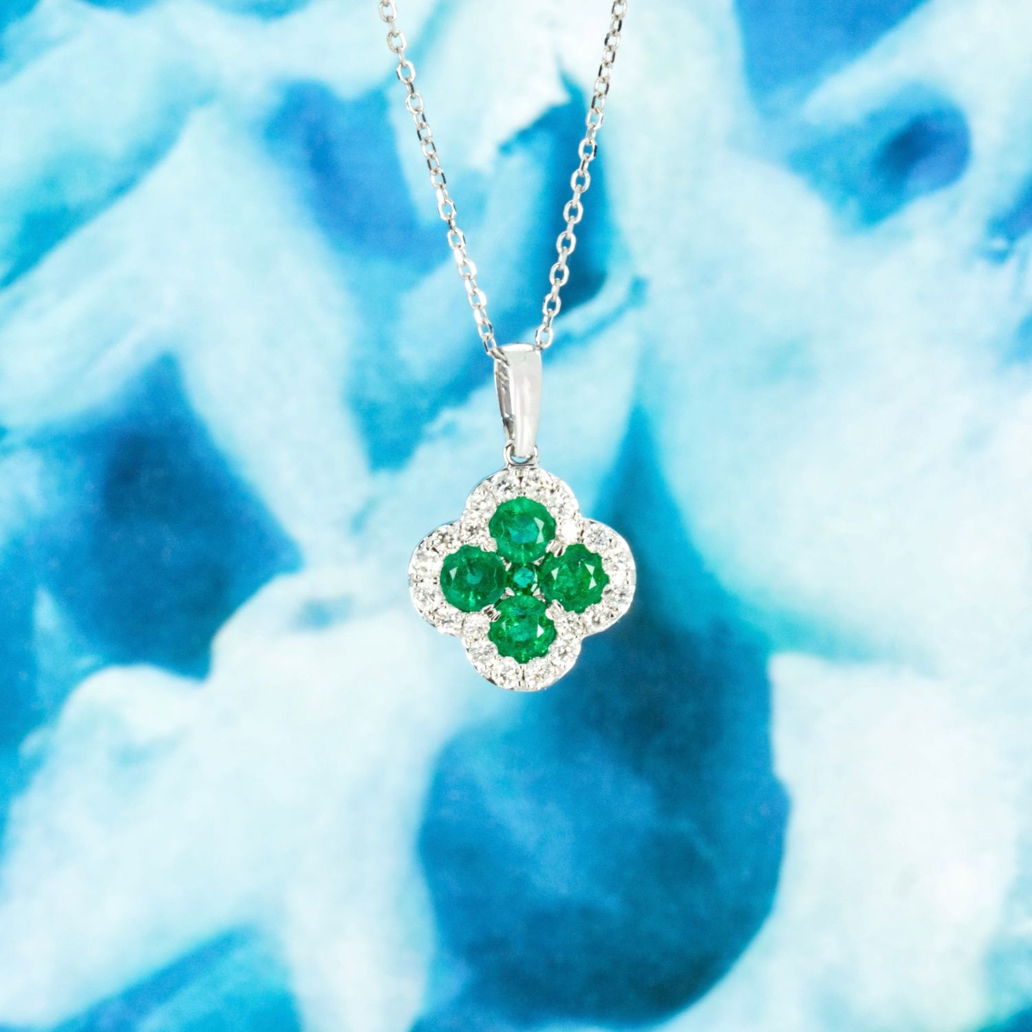 18ct White Gold Emerald & Diamond Clover Shaped Cluster Pendant & Chain