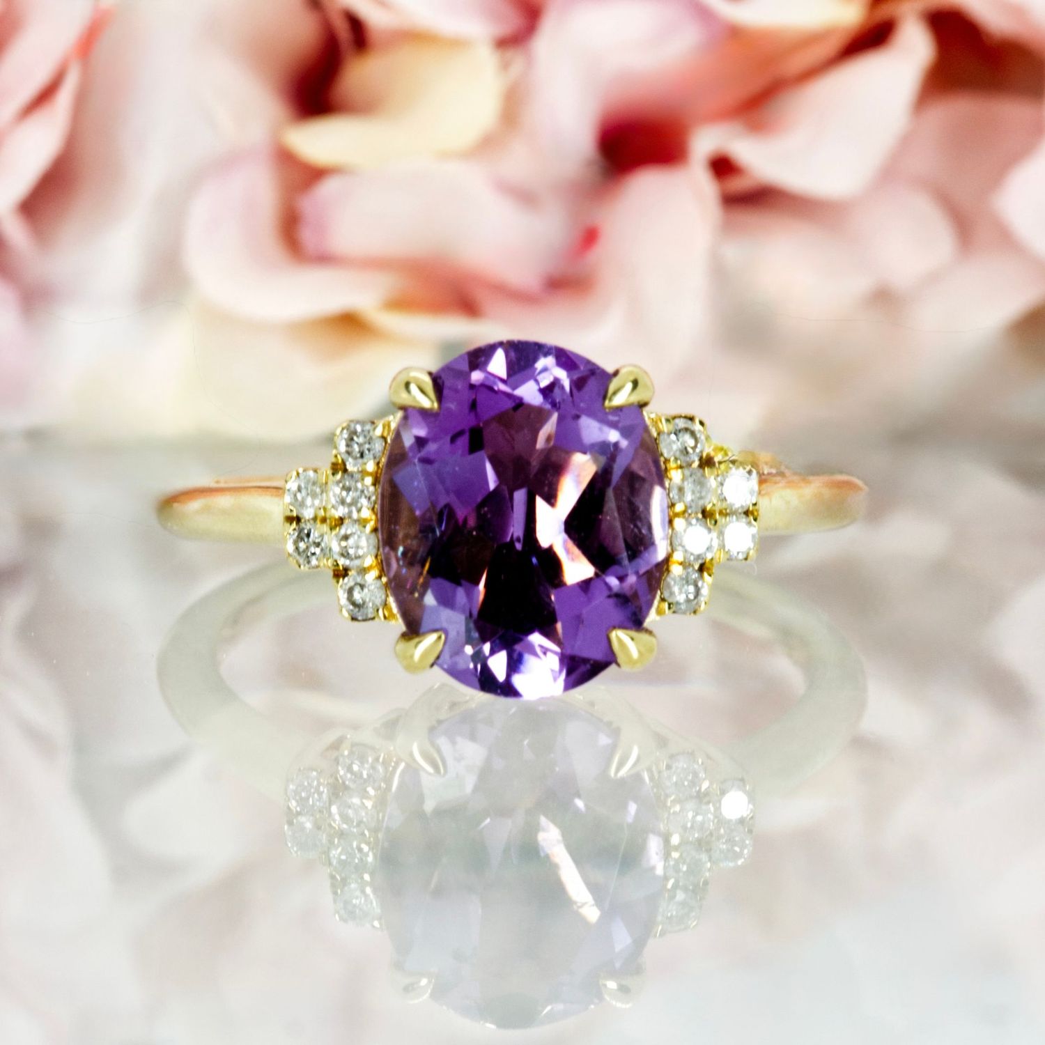 9ct Yellow Gold Oval Cut Amethyst & Round Brilliant Cut Diamond Ring