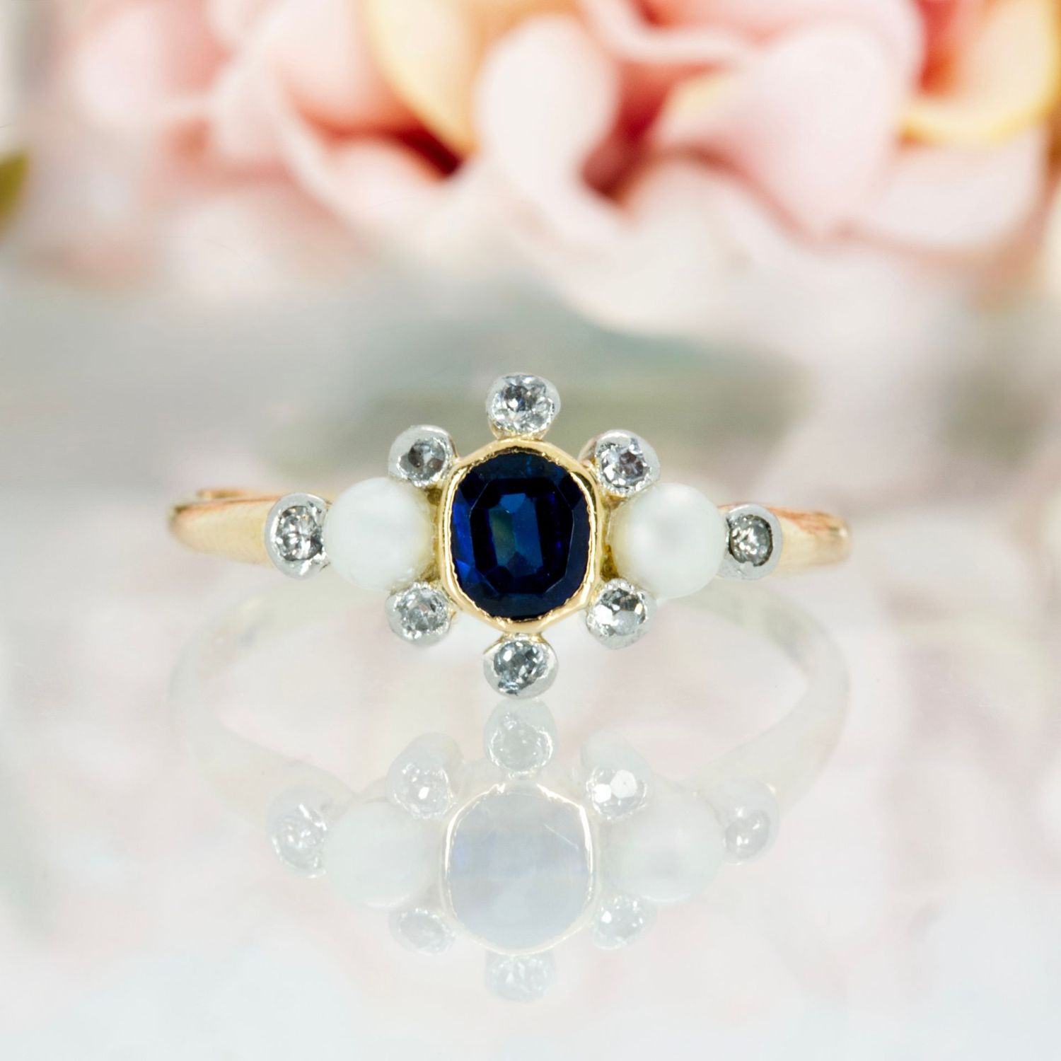 Pre-Loved 18ct Yellow Gold Sapphire, Diamond & Pearl Cluster Ring