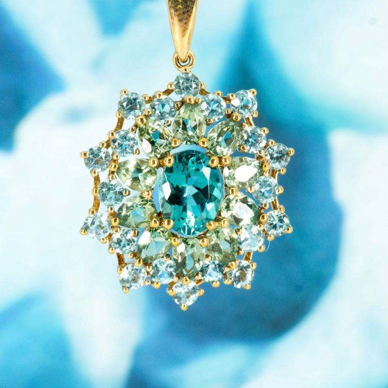 Pre-Loved 9ct Yellow Gold Apatite Cluster Pendant & Chain