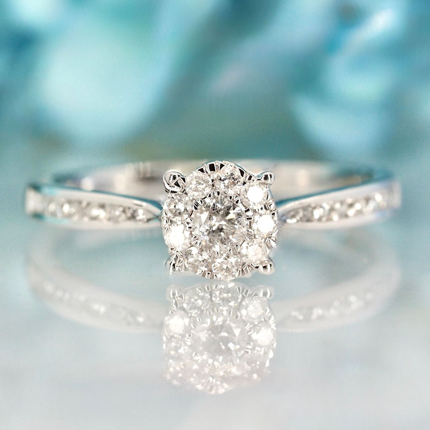 9ct White Gold 0.37ct Round Brilliant Cut Diamond Round Cluster Ring