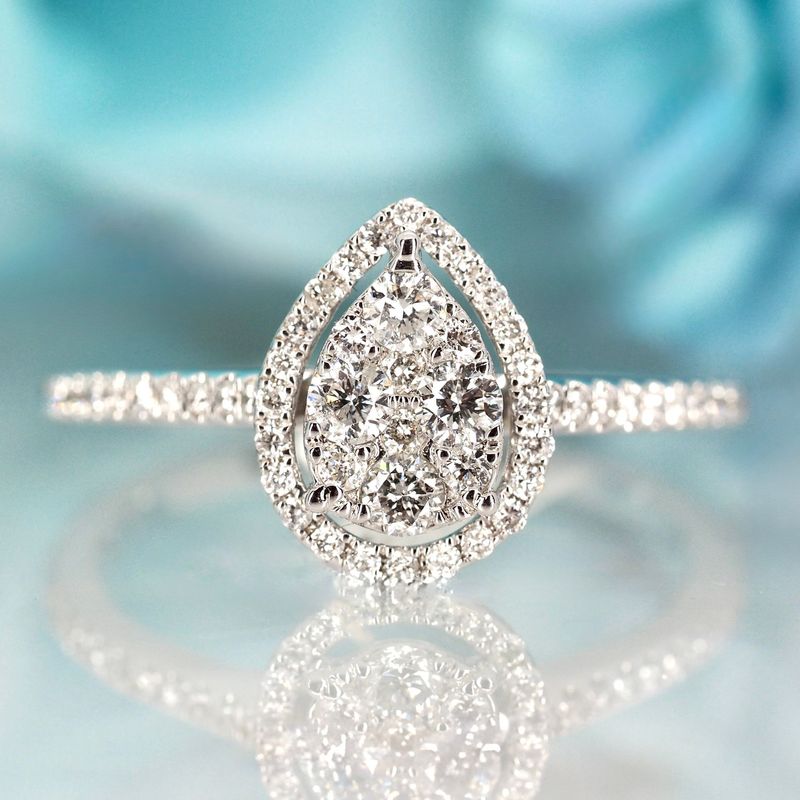 9ct White Gold 0.45ct Round Brilliant Cut Diamond Pear Shaped Cluster Ring