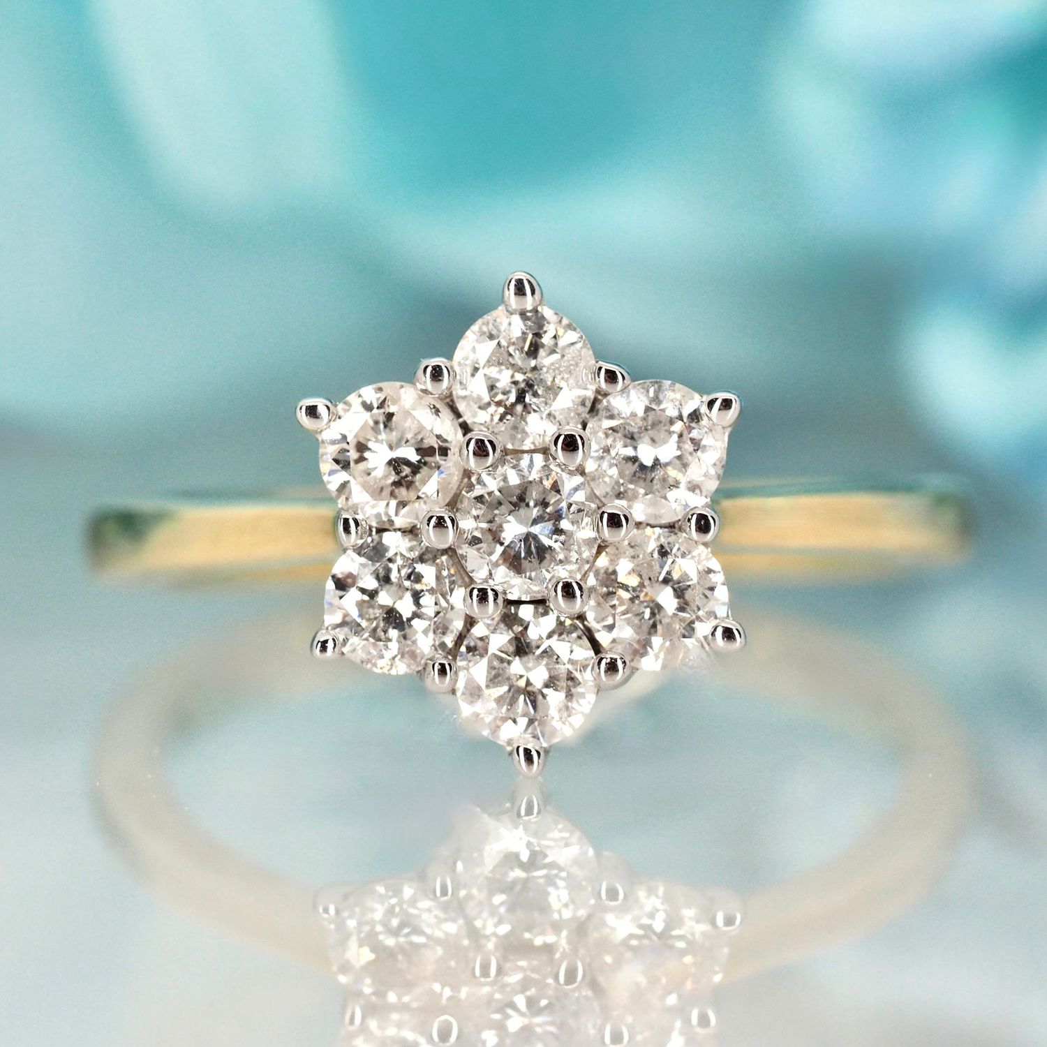 9ct Yellow Gold 1.02ct Round Brilliant Cut Diamond Cluster Ring