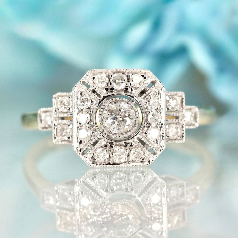 9ct Yellow Gold 0.40ct Round Brilliant Cut Diamond Cluster Ring