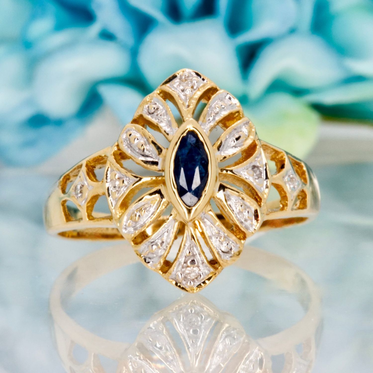 Pre-Loved 18ct Yellow Gold Marquise Cut Sapphire & Diamond Cluster Ring