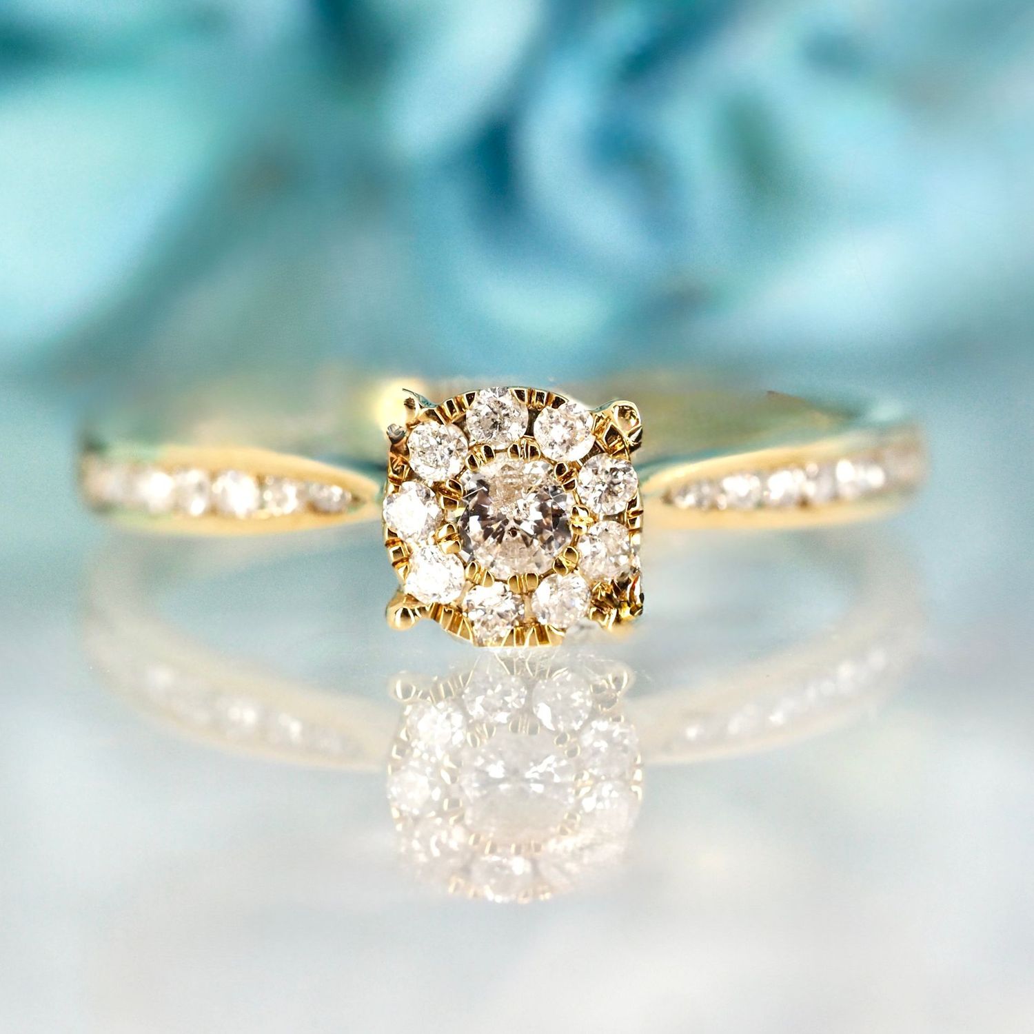 9ct Yellow Gold 0.37ct Round Brilliant Cut Diamond Cluster Ring