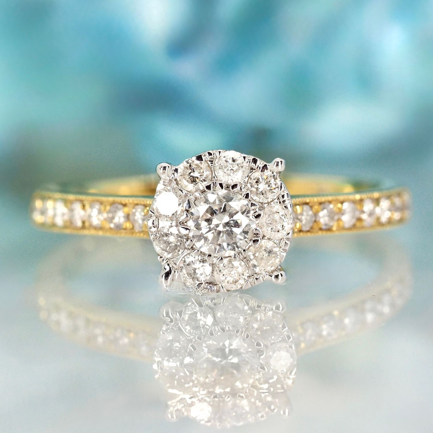 9ct Yellow Gold 0.52ct Round Brilliant Cut Diamond Cluster Ring