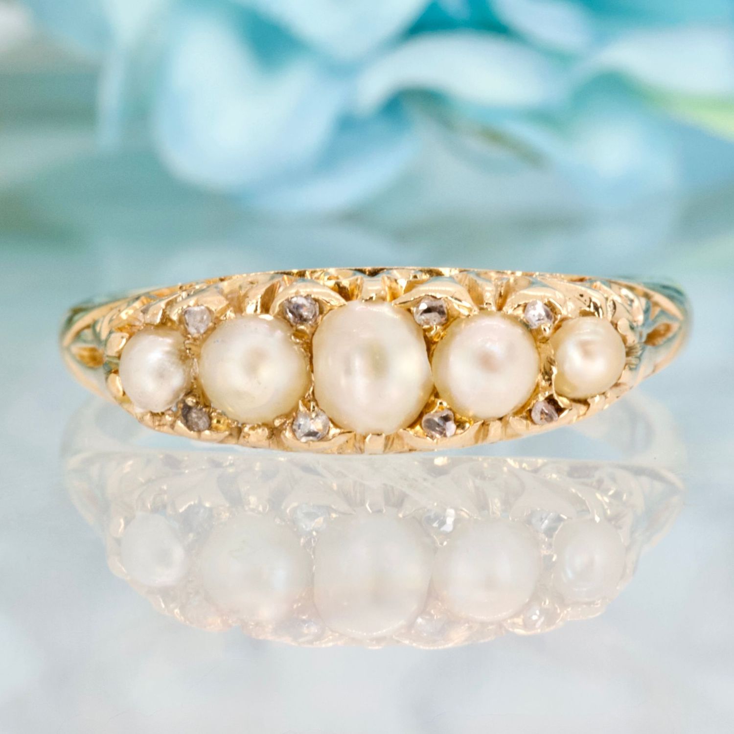 Pre-Loved 18ct Yellow Gold Pearl Five Stone Ring
