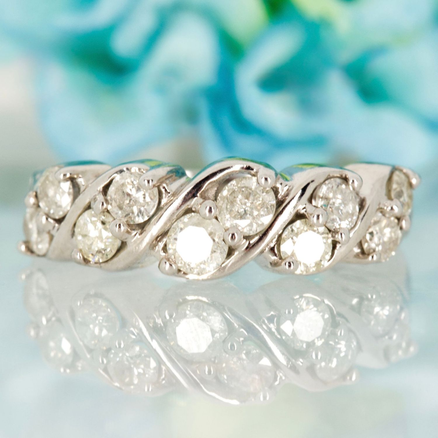 Pre-Loved 18ct White Gold 1.00ct Round Brilliant Cut Diamond Fancy Eternity Ring