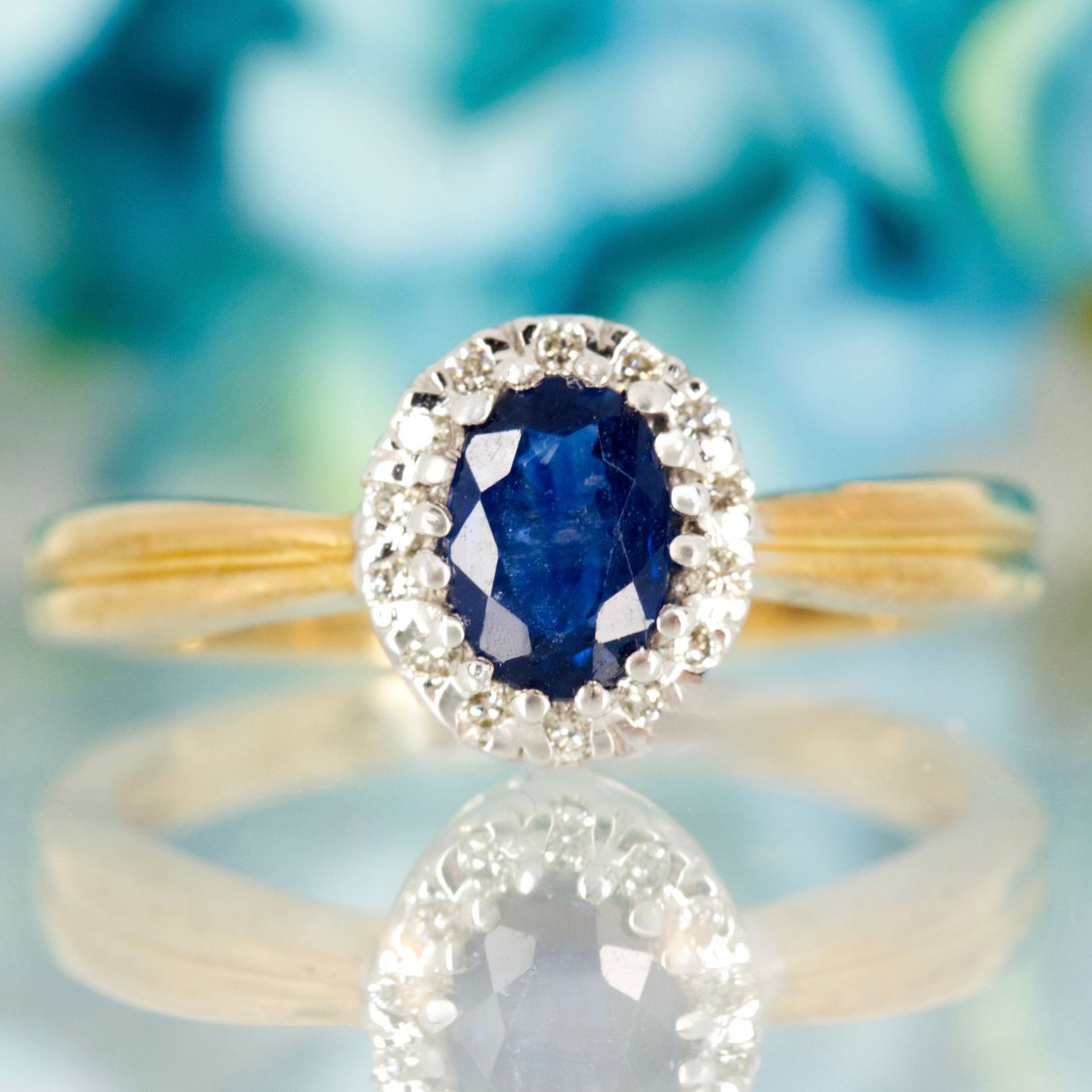 9ct Yellow Gold Oval Sapphire & Round Brilliant Cut Diamond Halo Cluster Ring