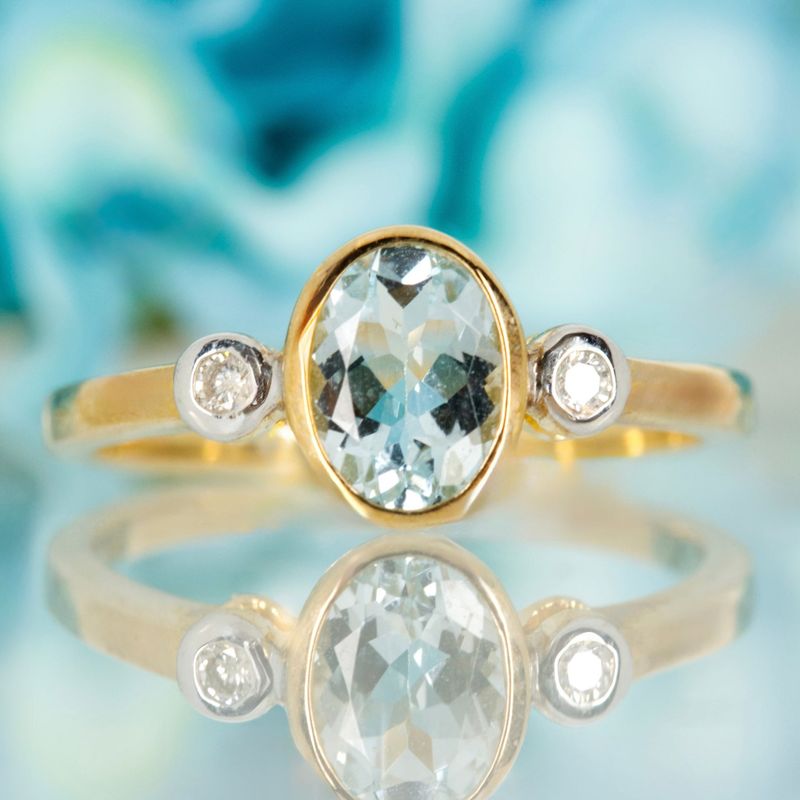 9ct Yellow Gold Oval Cut Aquamarine & Round Brilliant Cut Diamond Trilogy Ring
