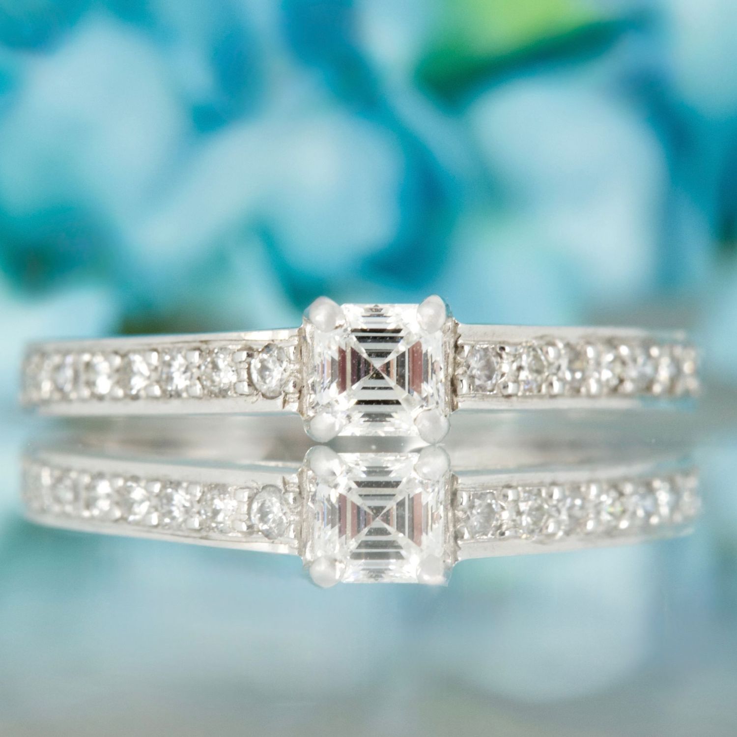 18ct White Gold Certified Asscher Cut Diamond Solitaire Ring with Diamond Shoulders