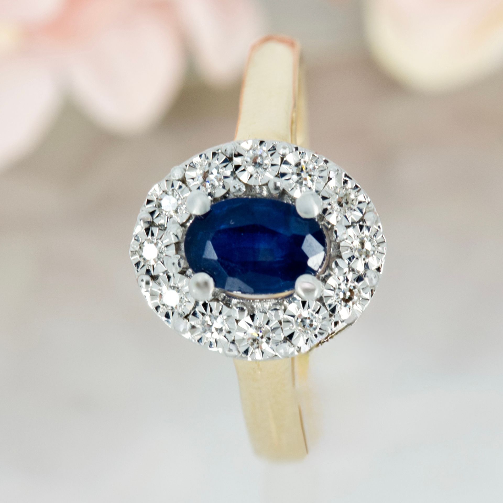 9ct Yellow Gold Oval Cut Sapphire & Round Brilliant Cut Diamond Halo Cluster Ring