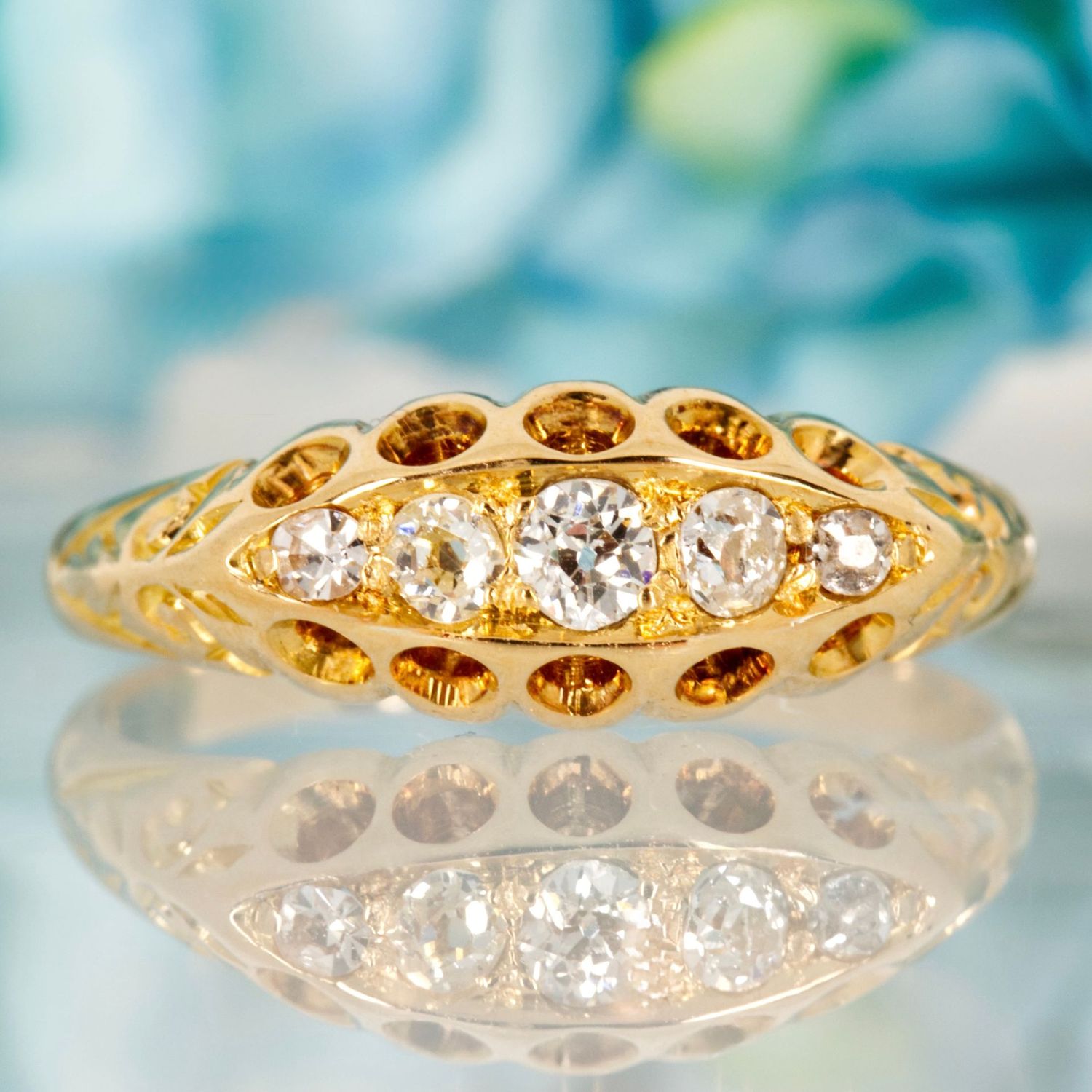 Pre-Loved 18ct Yellow Gold Round Brilliant Cut Diamond Five Stone Ring