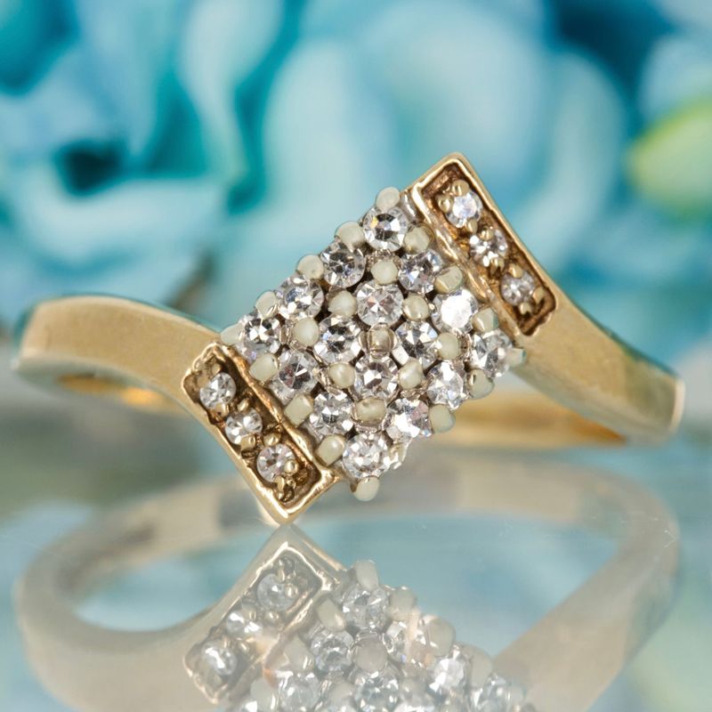 Pre-Loved 9ct Yellow Gold Round Brilliant Cut Diamond Square Crossover Cluster Ring