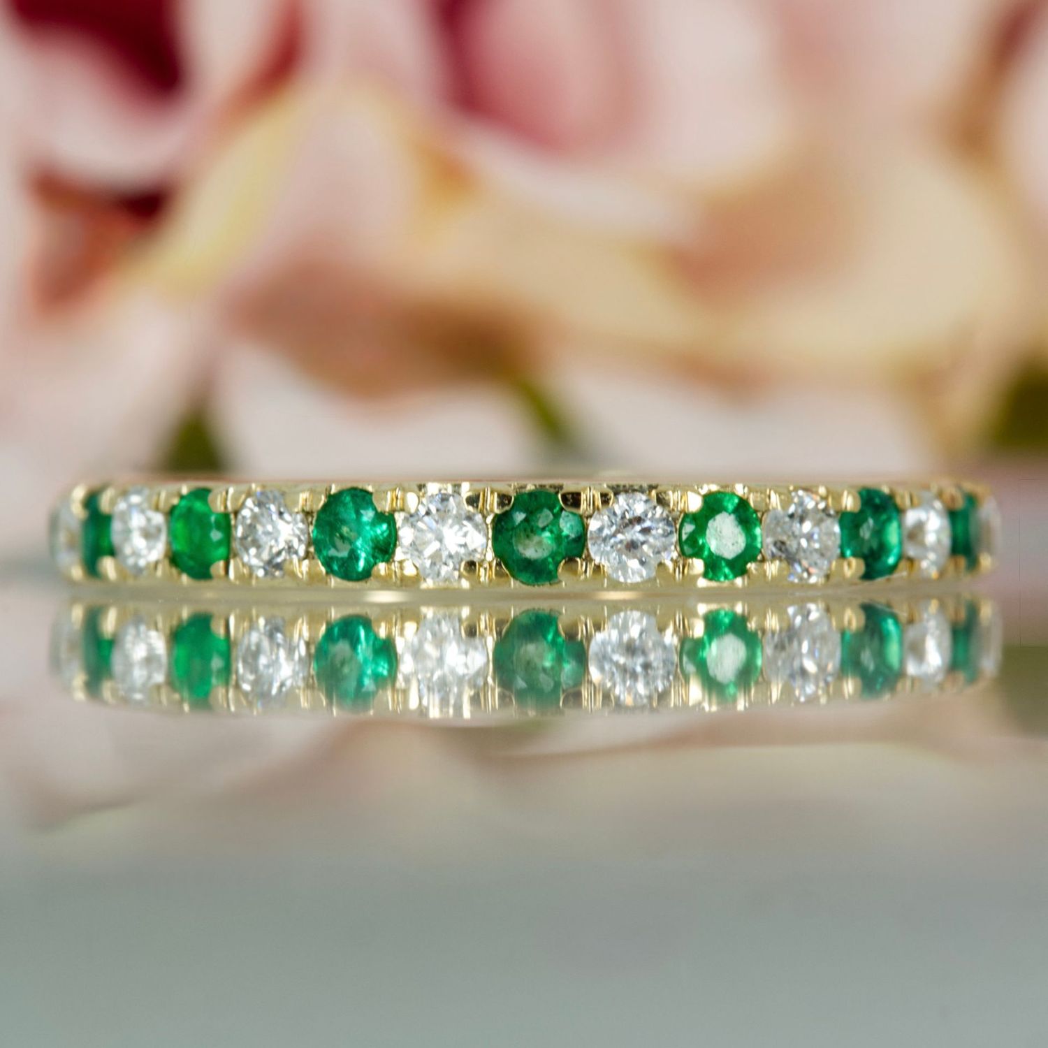 9ct Yellow Gold Round Cut Emerald & Round Brilliant Cut Diamond Claw Set Half Eternity Ring
