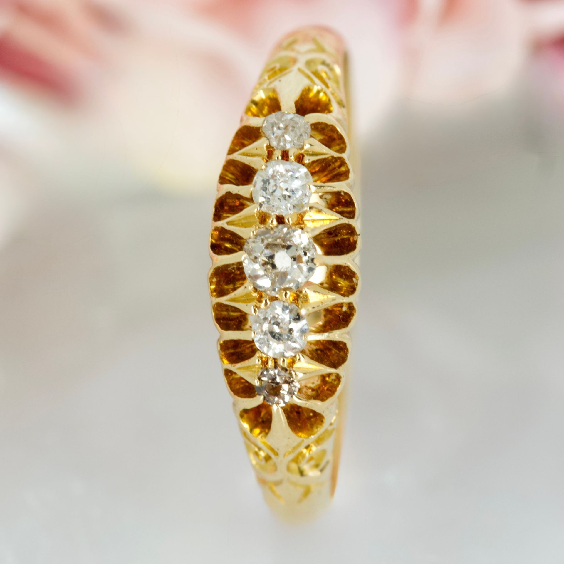 Antique 18ct Yellow Gold Round Cut Diamond Five Stone Ring, hallmarked Birmingham 1908