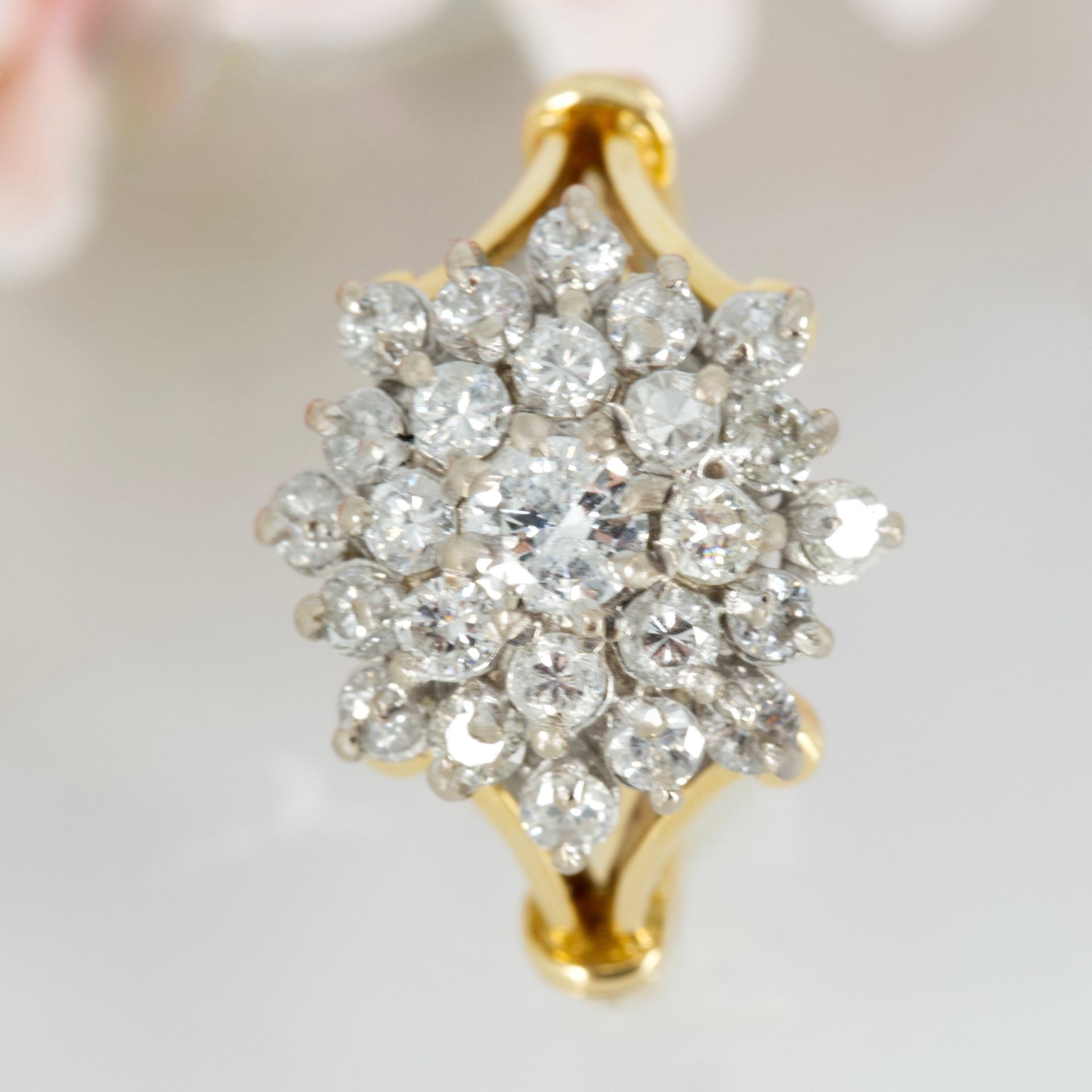 Pre-Loved 18ct Yellow Gold Round Cut Diamond Large Cluster Ring