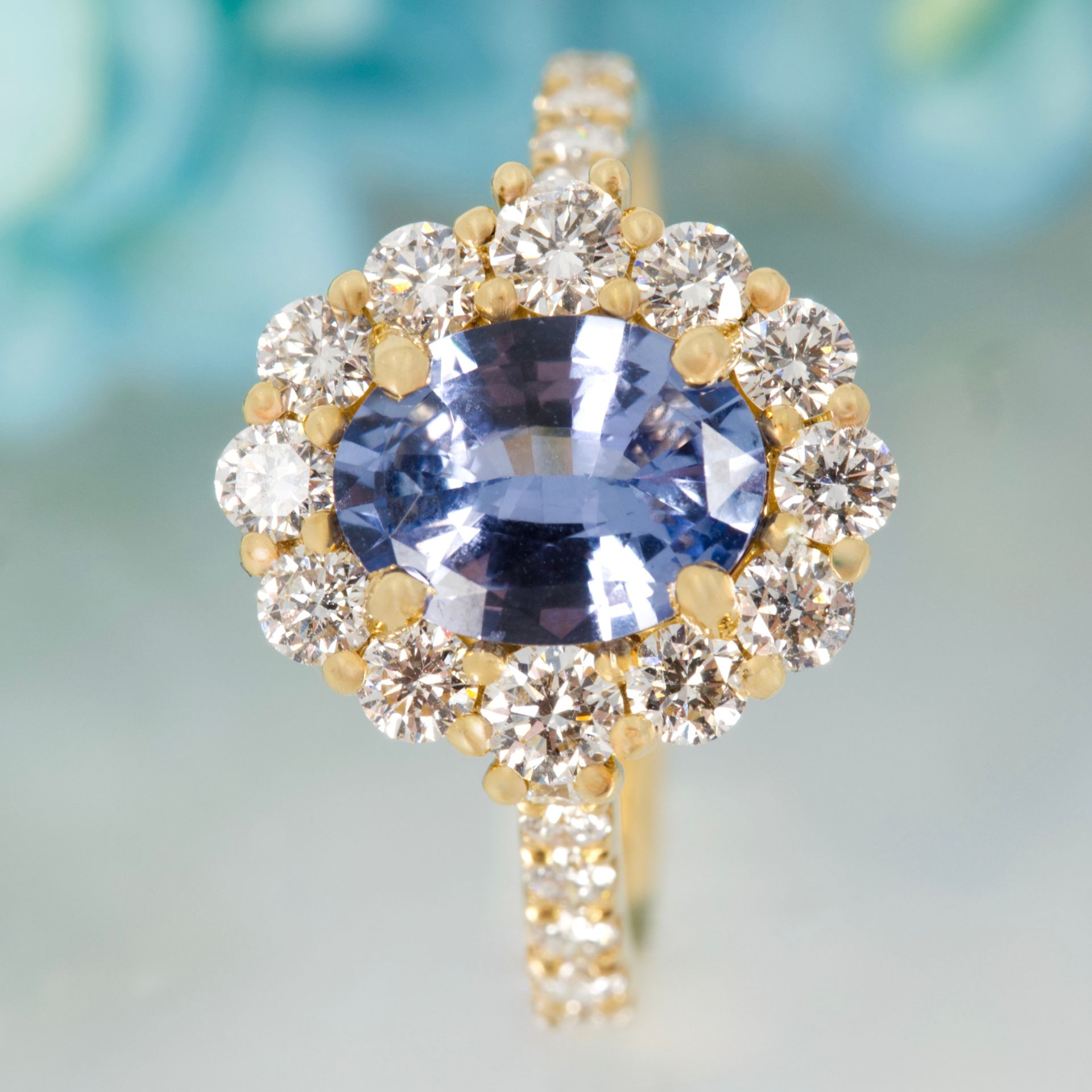 18ct Yellow Gold Oval Cut Purple Sapphire & Round Brilliant Cut Diamond Cluster Ring