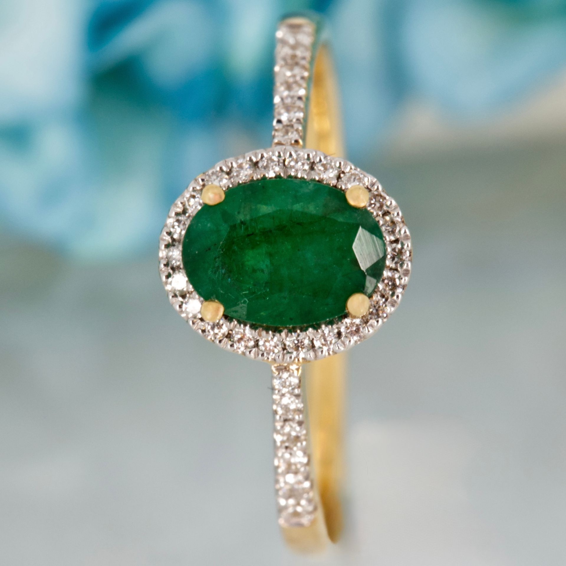 18ct Yellow Gold Oval Cut Emerald & Round Cut Diamond Halo Cluster Ring