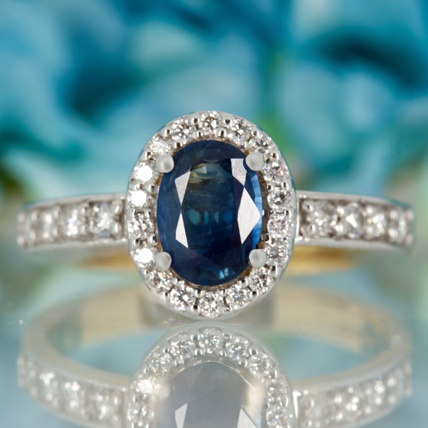 9ct Yellow Gold Oval Cut Sapphire & Round Brilliant Cut Diamond Halo Cluster Ring