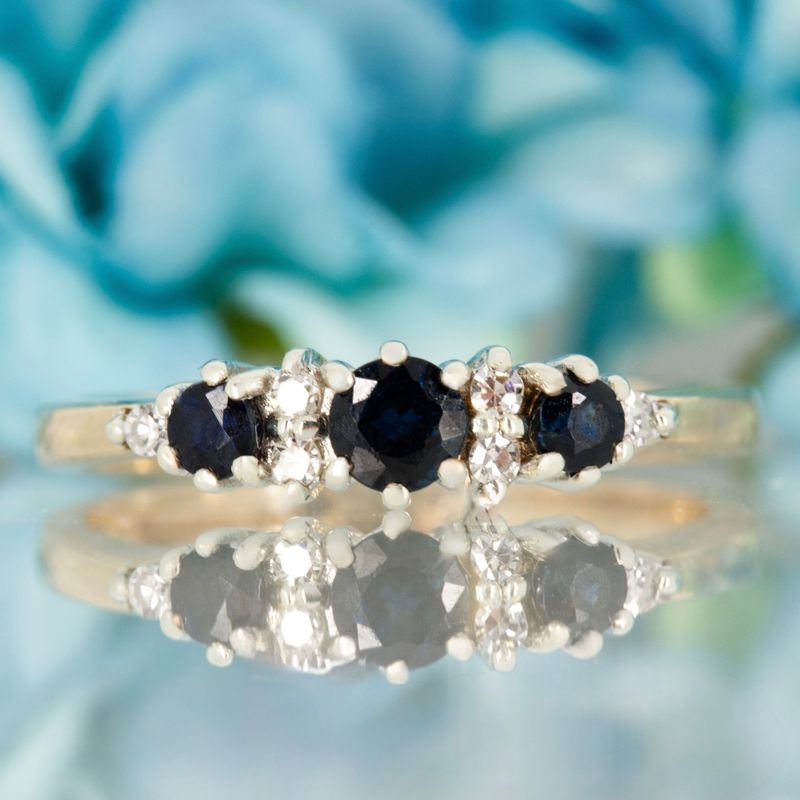 Pre-Loved 9ct Yellow Gold Round Cut Sapphire & Round Brilliant Cut Diamond Half Eternity Ring