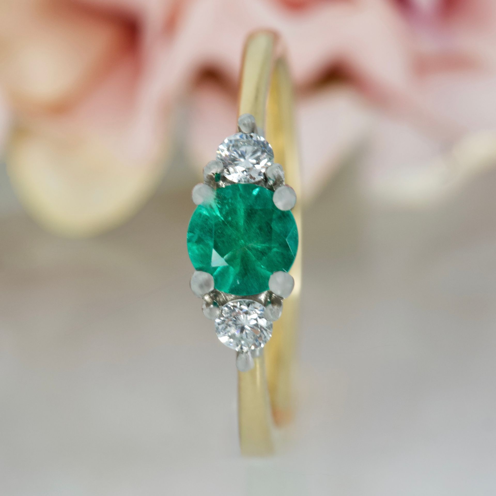 18ct Yellow Gold & Platinum Round Cut Emerald & Round Brilliant Cut Diamond Trilogy Ring