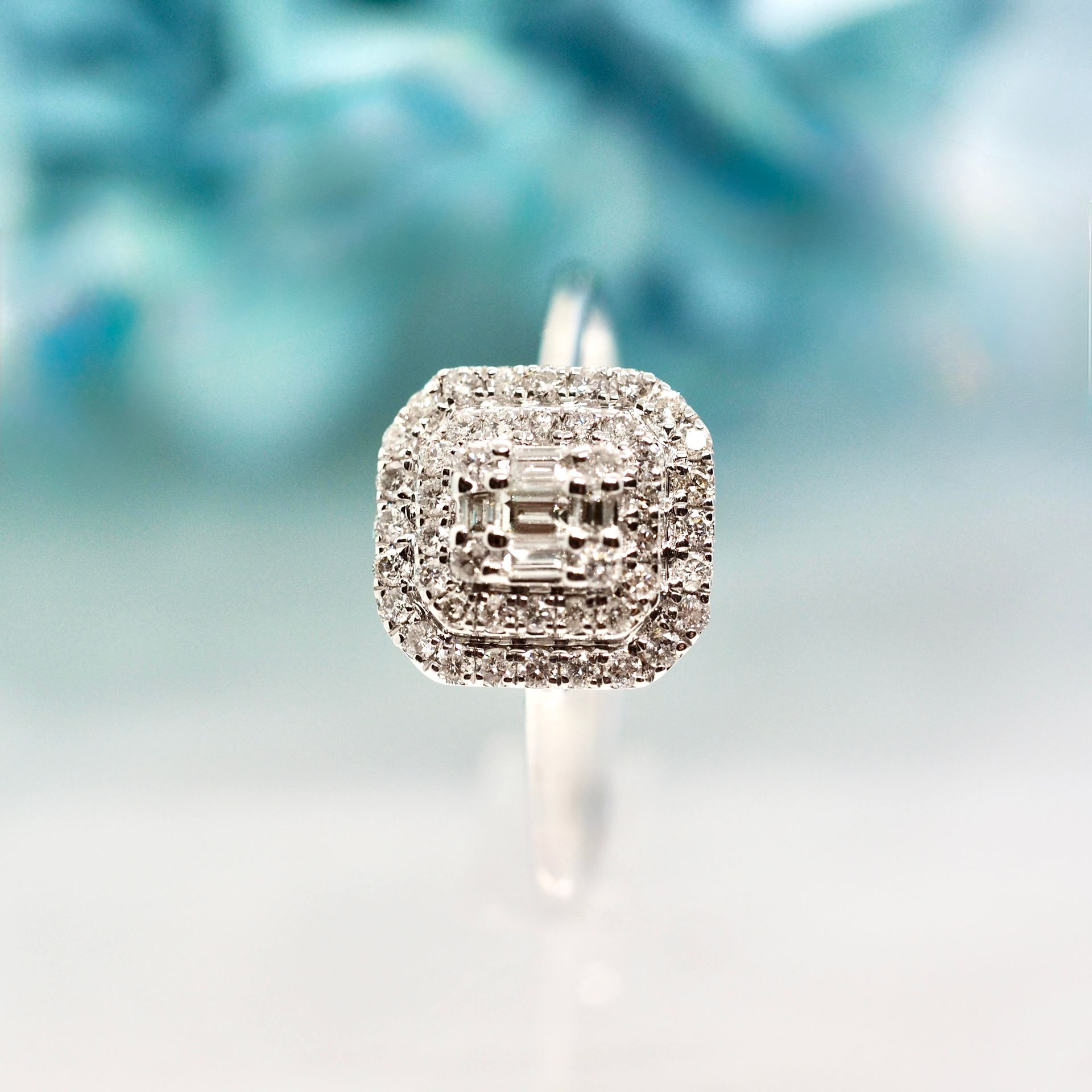 9ct White Gold 0.21ct Diamond Octagonal Cluster Ring