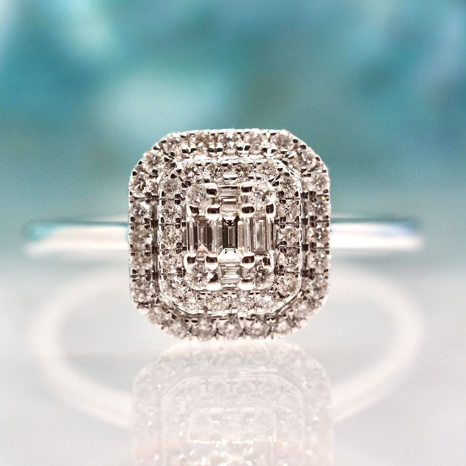 9ct White Gold 0.21ct Diamond Octagonal Cluster Ring 9ct White Gold 0.21ct Diamond Octagonal Cluster Ring