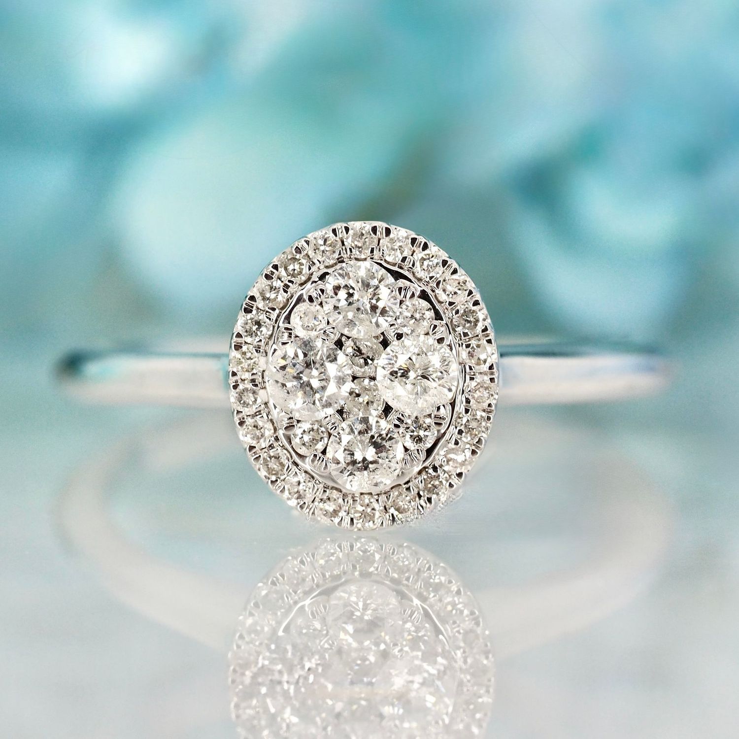 9ct White Gold 0.39ct Round Brilliant Cut Diamond Oval Cluster Ring