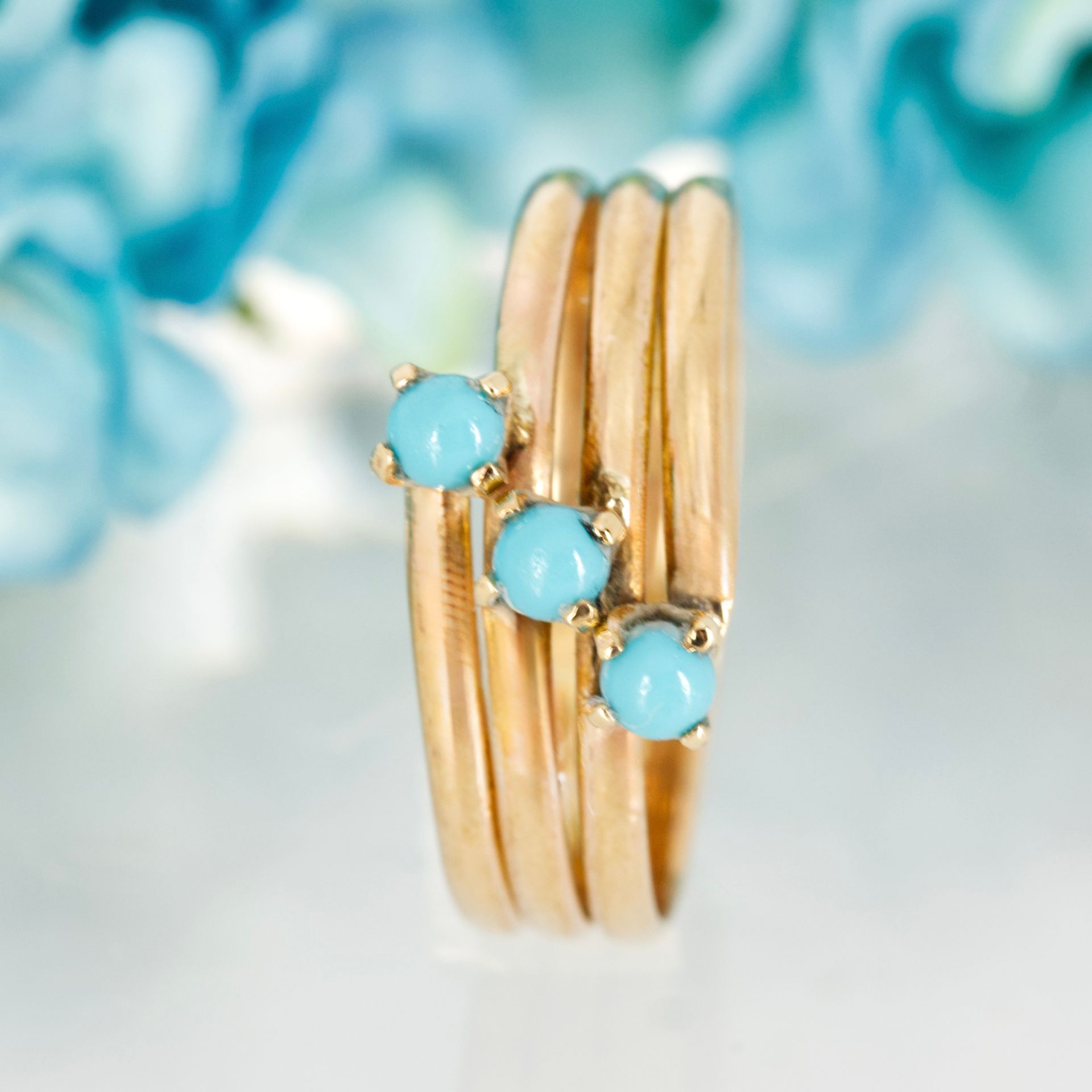 Pre-Loved 9ct Yellow Gold 3-Turquoise Set Crossover Ring