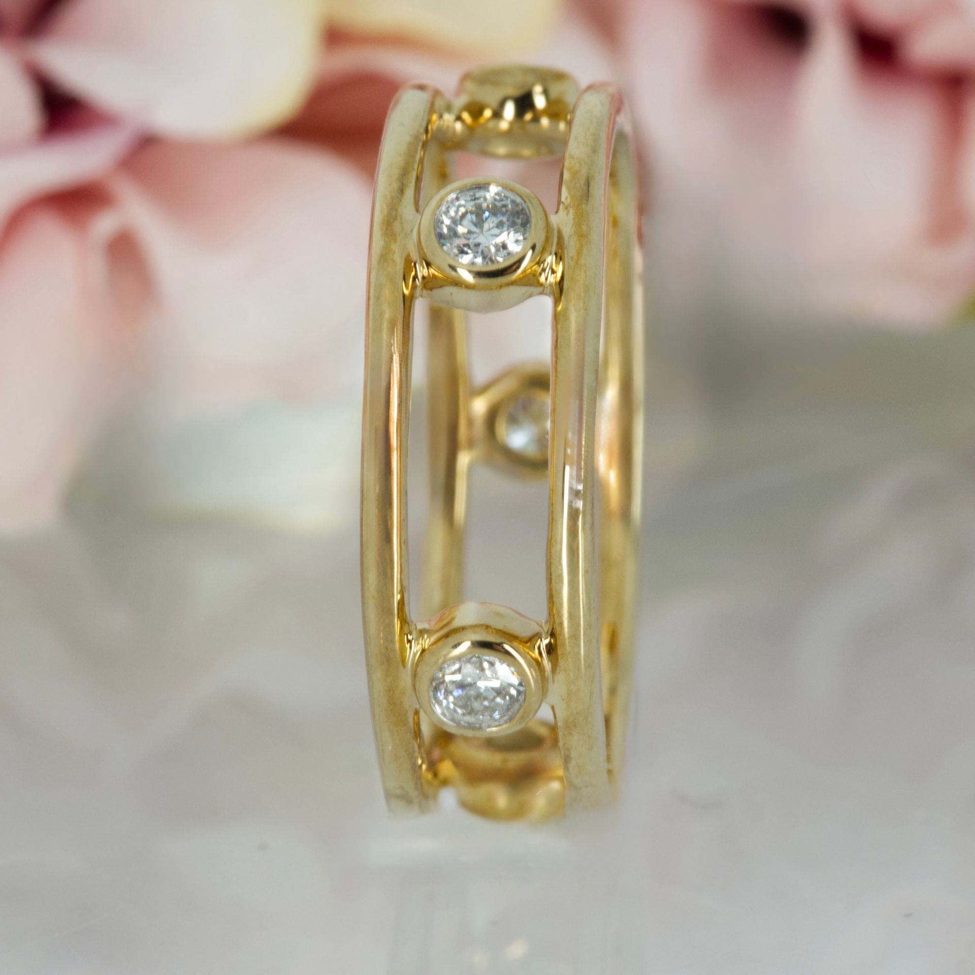 9ct Yellow Gold 0.25ct 5-Round Brilliant Cut Diamond Openwork Ring