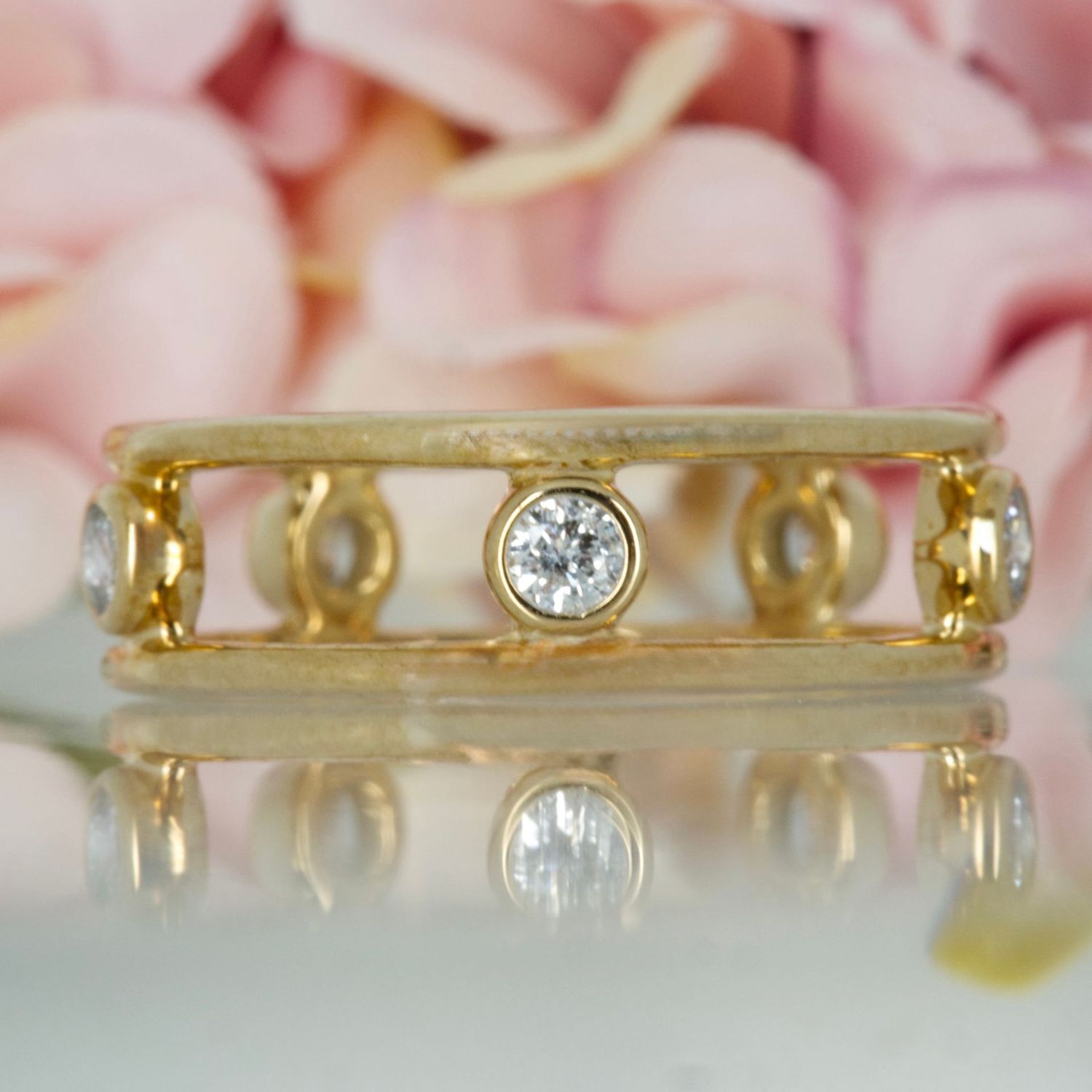 9ct Yellow Gold 0.25ct 5-Round Brilliant Cut Diamond Openwork Ring