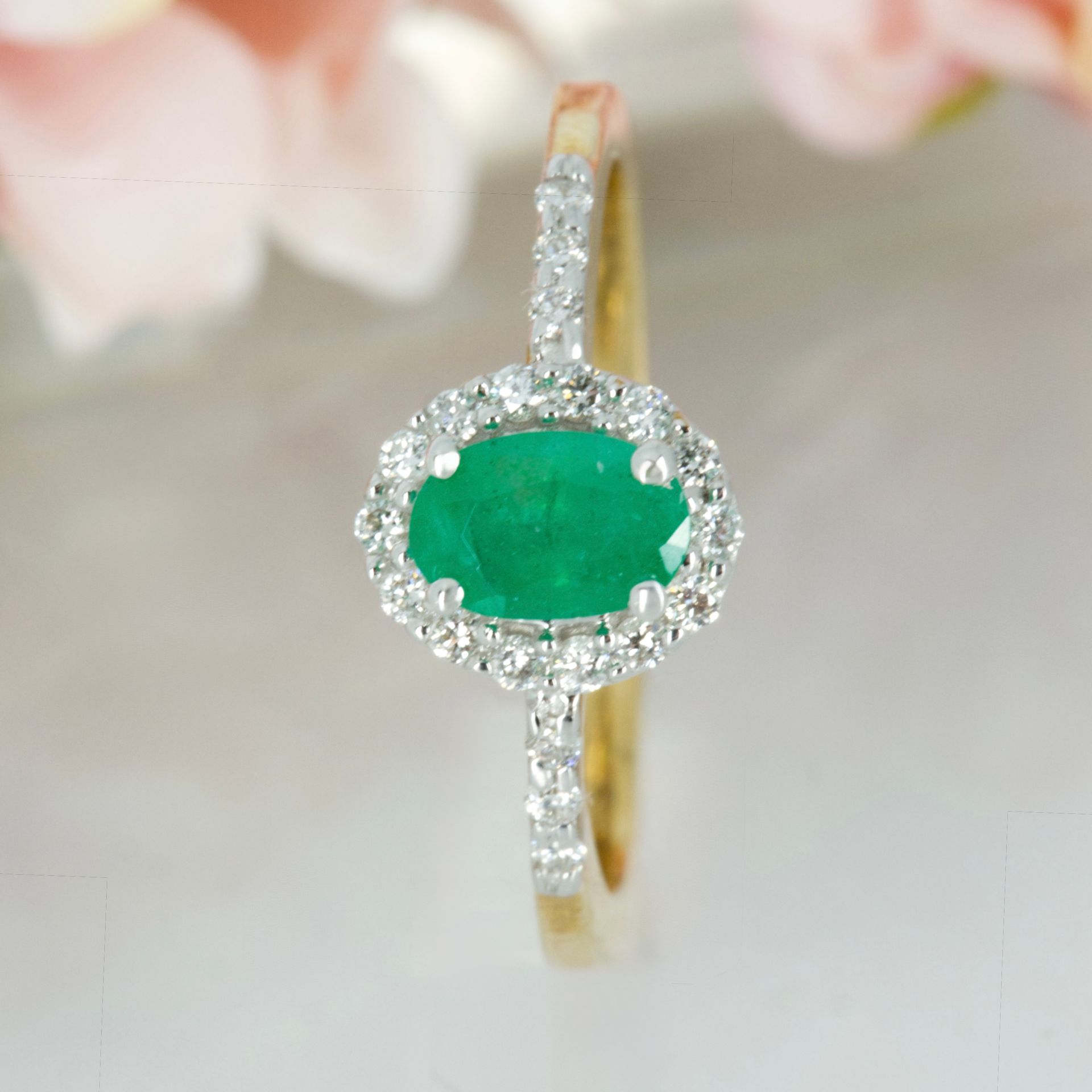 9ct Yellow Gold Oval Cut Emerald & Round Briliant Cut Diamond Halo Cluster Ring
