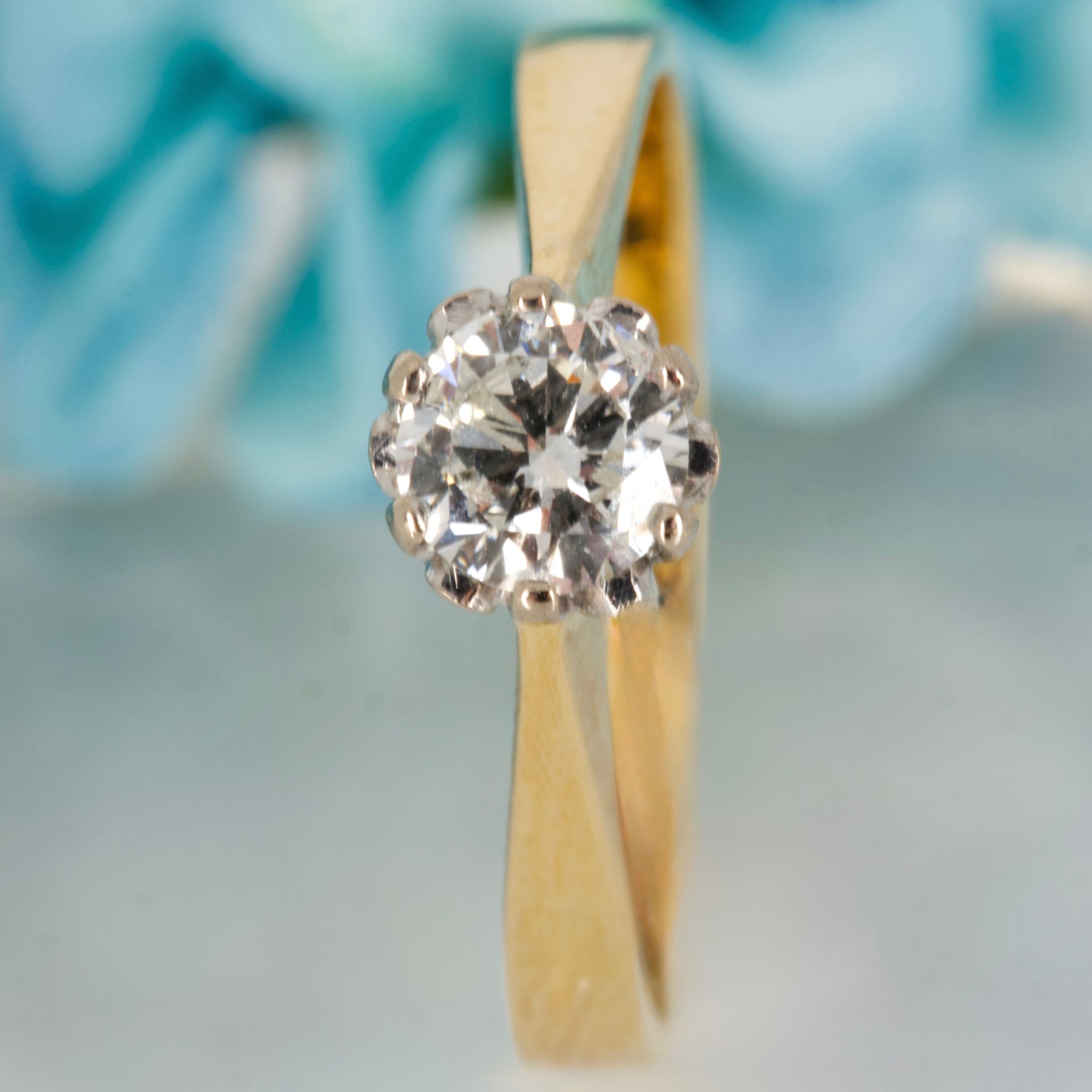 Pre-Loved 18ct Yellow Gold 0.50ct approx Round Brilliant Cut Diamond Solitaire Ring