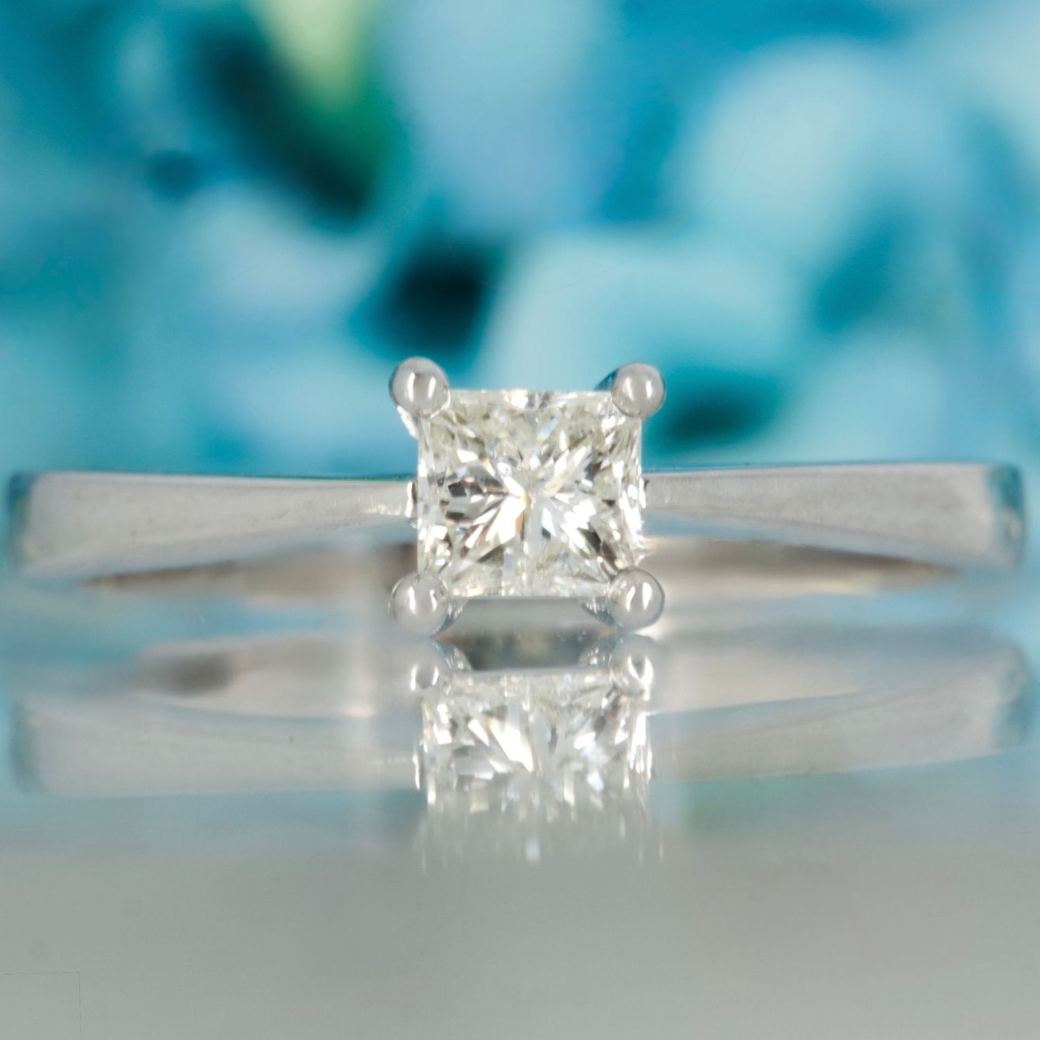 Pre-Loved Platinum 0.33ct Approx Princess Cut Diamond Solitaire Ring