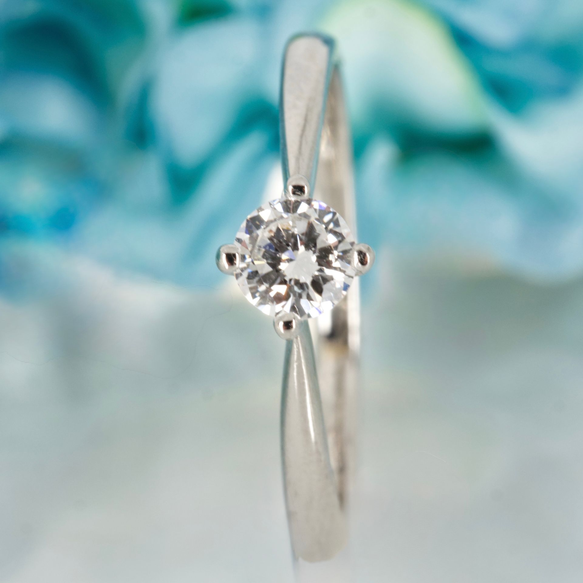 Pre-Loved Platinum 0.30ct Approx Round Brilliant Cut Diamond Solitaire Ring