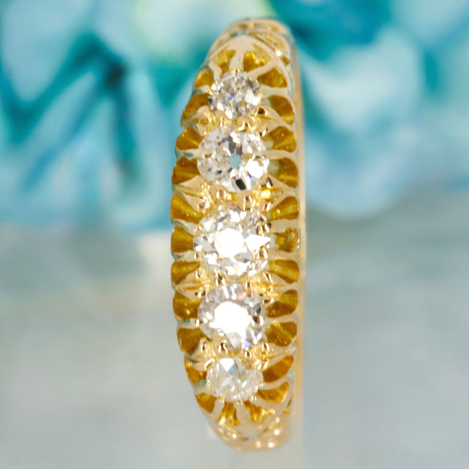 Pre-Loved 18ct Yellow Gold Round Cut Diamond Five Stone Ring