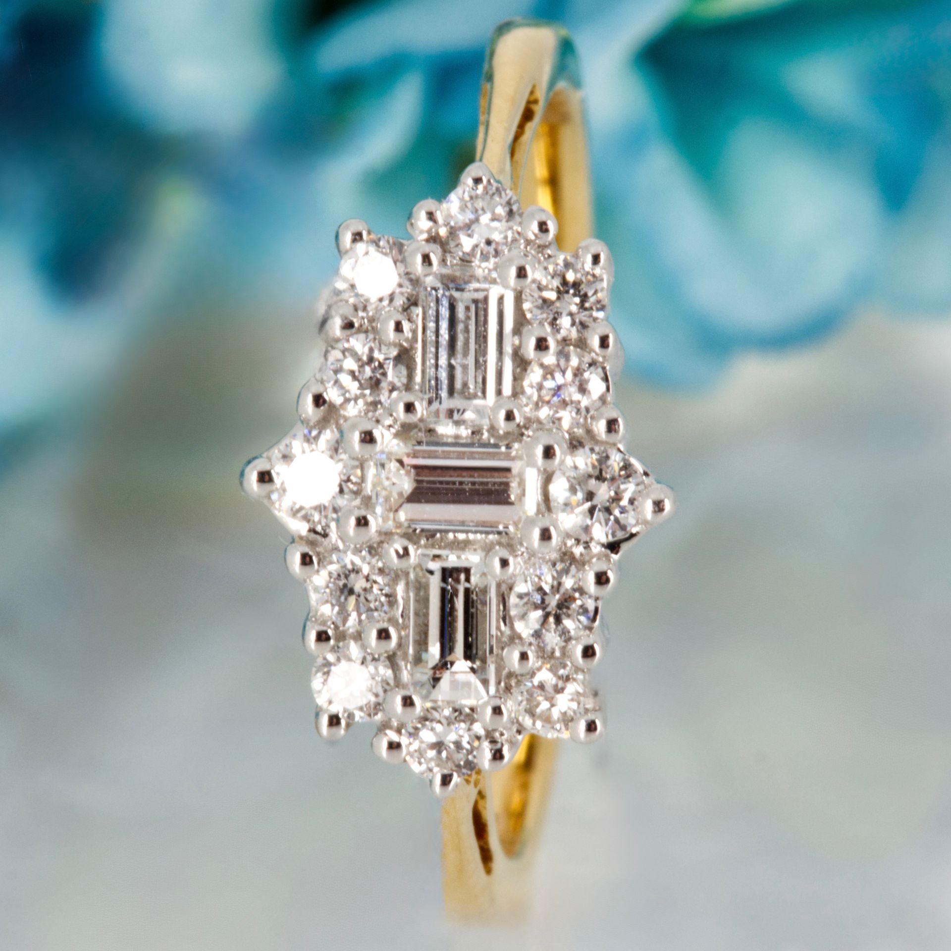 18ct Yellow Gold 0.50ct Round Brilliant & Baguette Cut Diamond Cluster Ring